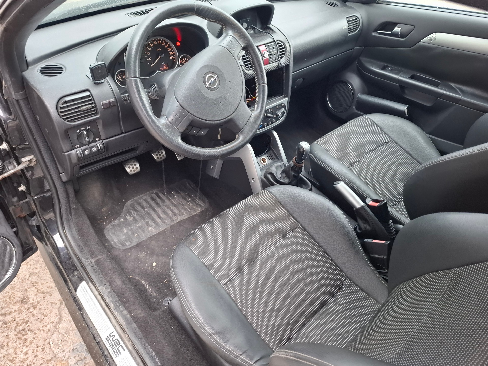 OPEL Tigra 1.8 Enjoy-image-10