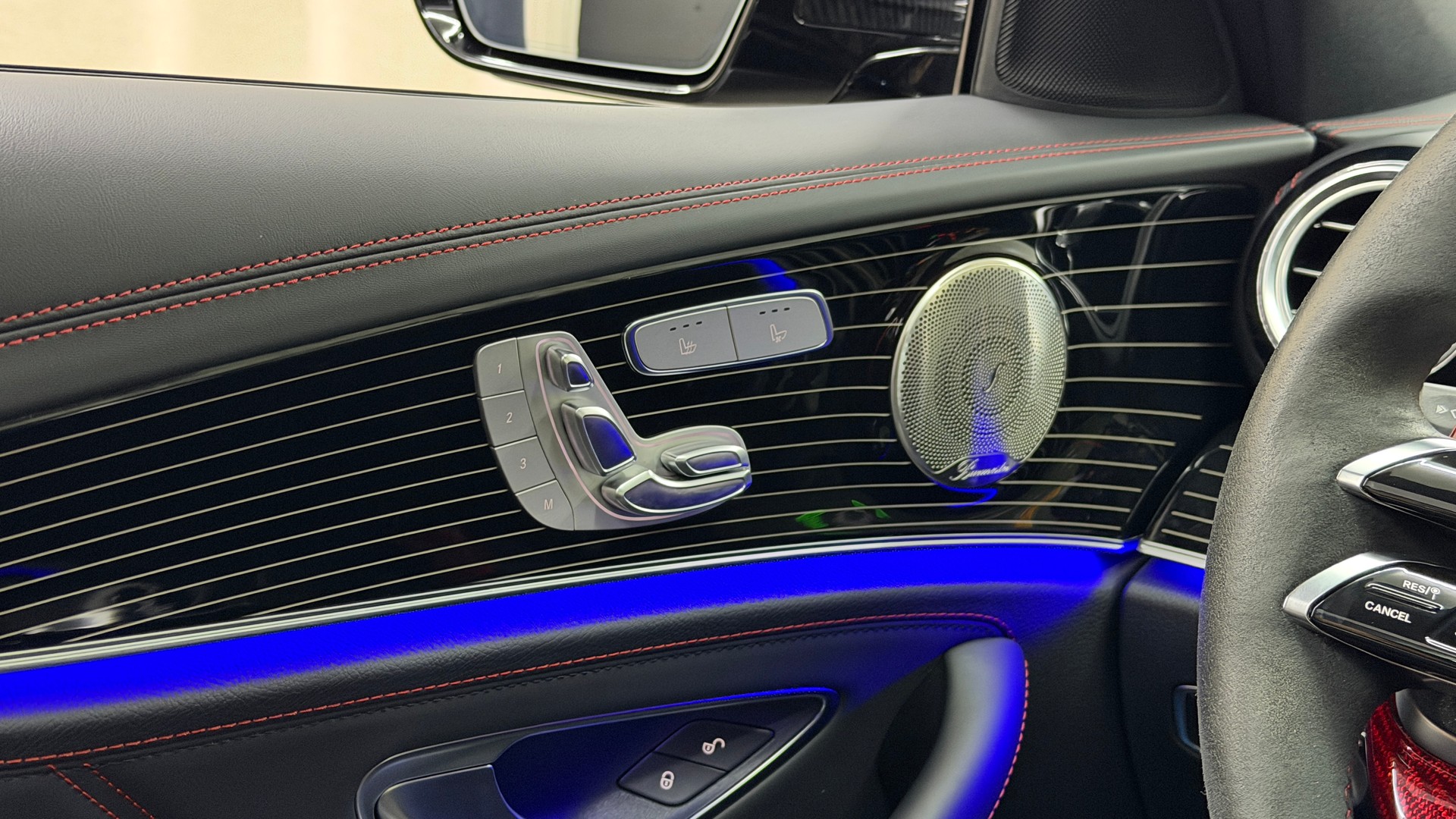MERCEDES-BENZ AMG E 53 T 4Matic+ Speedshift 9G-TCT-image-15