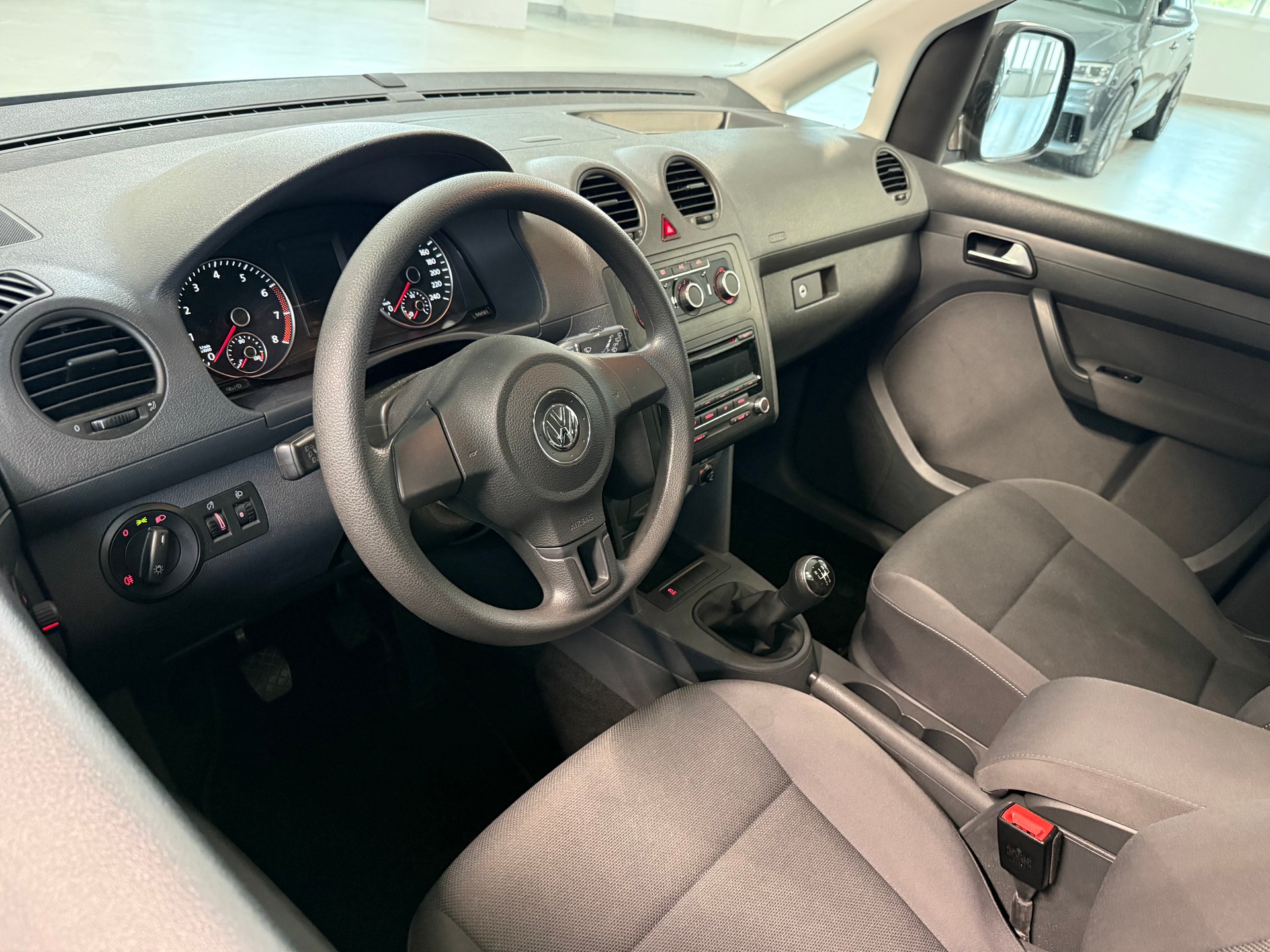 VW Caddy 1.2 TSI Trendline-image-5