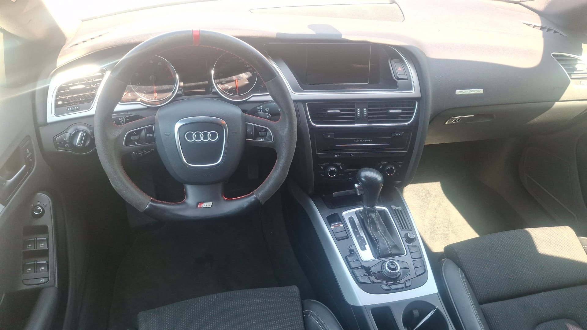 AUDI A5 Sportback 2.0 TFSI quattro S-tronic-image-12