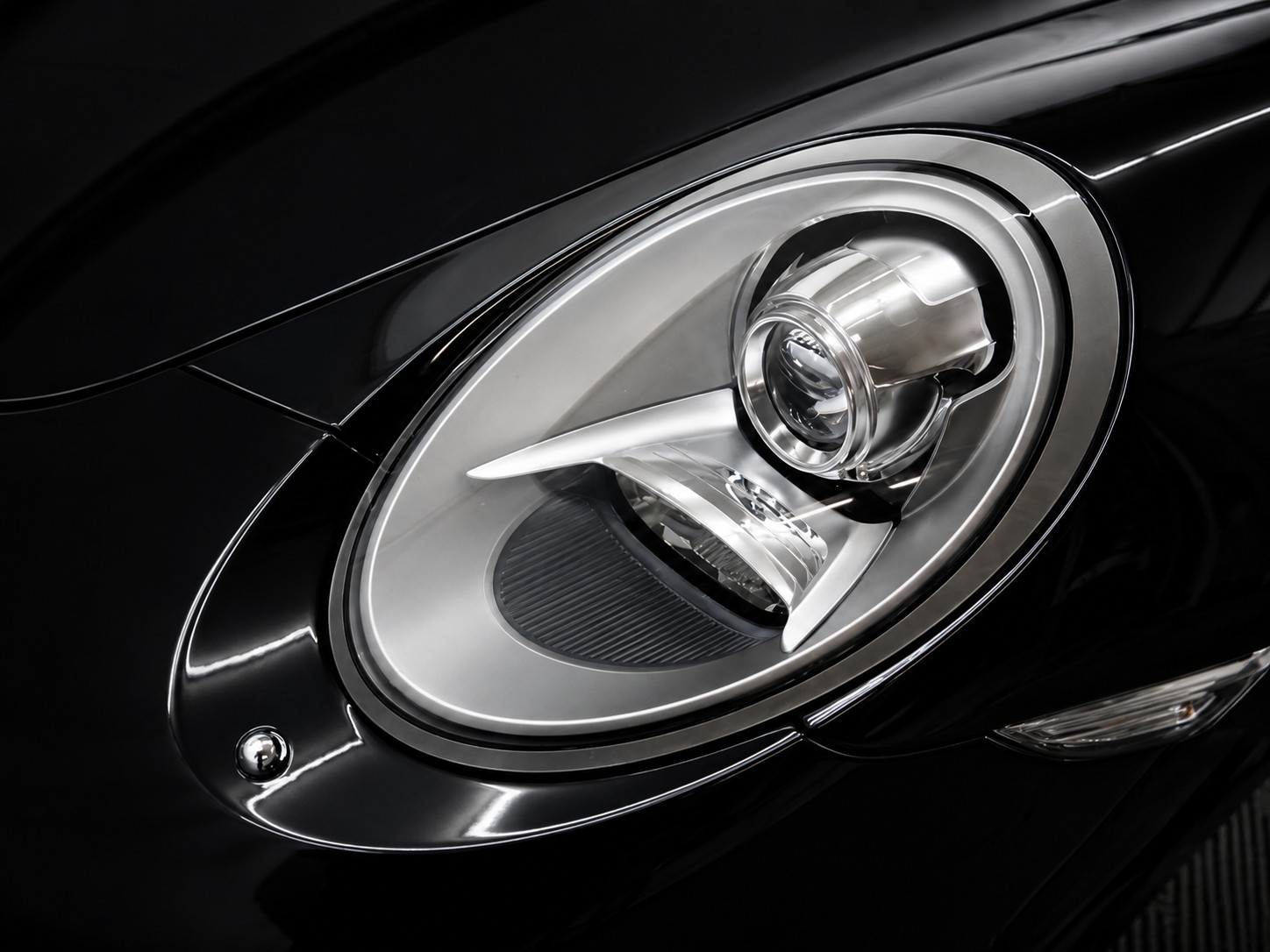PORSCHE 911 Carrera 4S PDK 911R-Design-image-3
