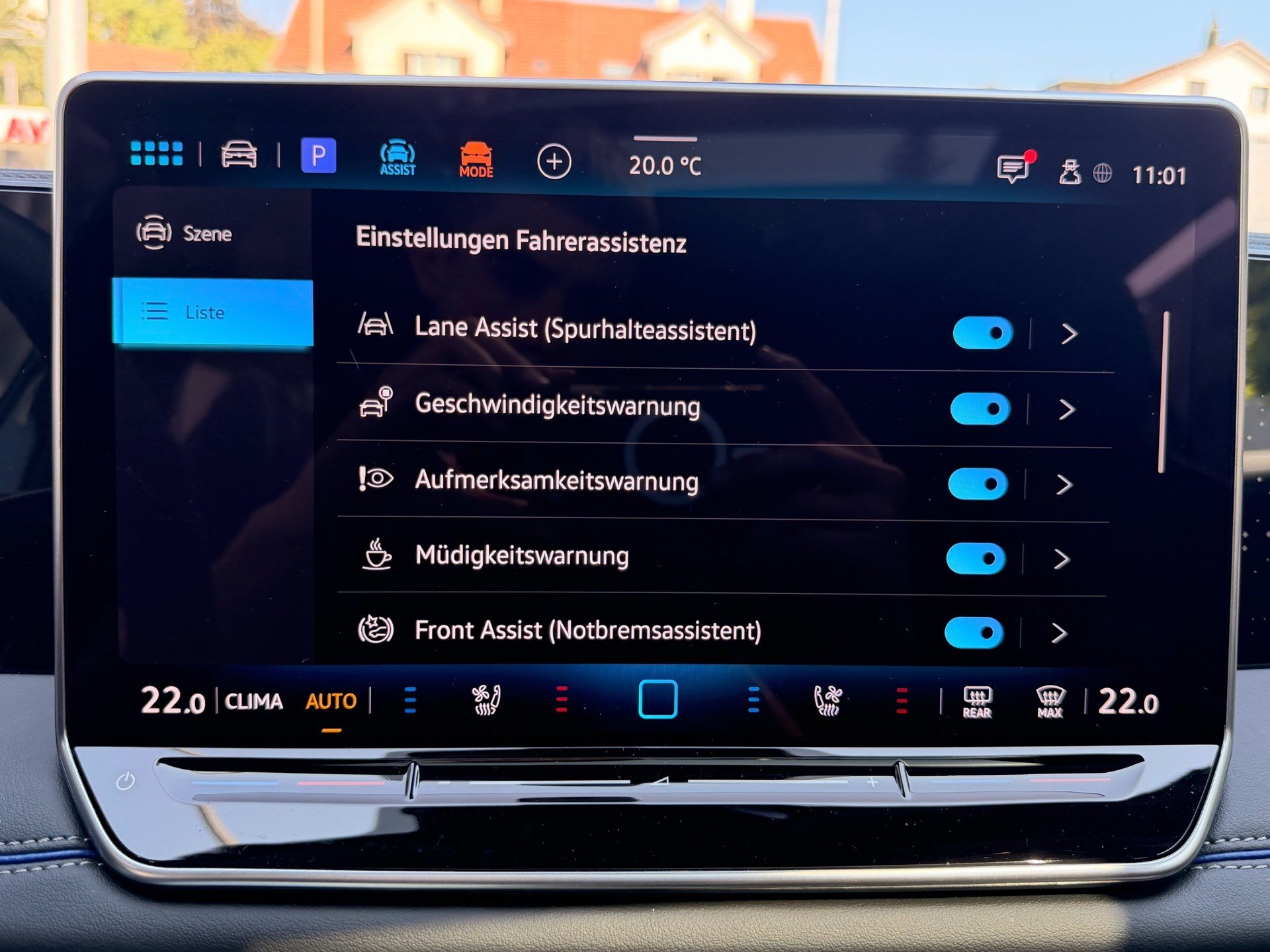 VW Tiguan 2.0 TSI DSG 4MOTION R-LINE *** PANORAMAGLASDACH & 360 GRAD KAMERA ***-image-16