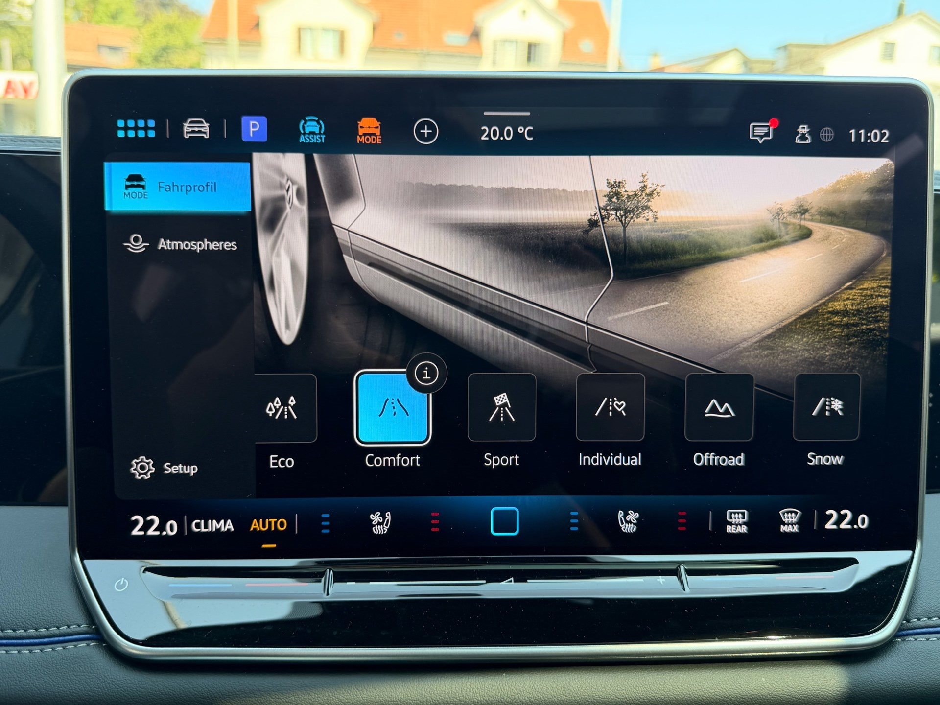 VW Tiguan 2.0 TSI DSG 4MOTION R-LINE *** PANORAMAGLASDACH & 360 GRAD KAMERA ***-image-12