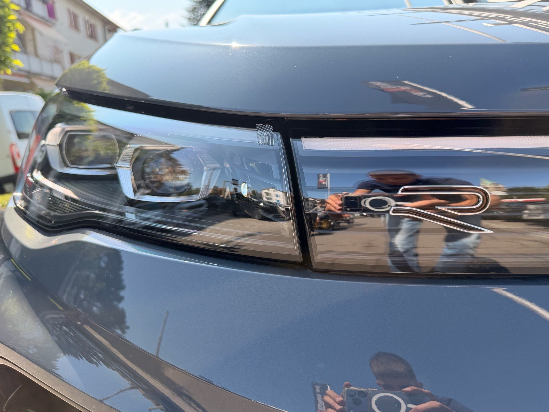 VW Tiguan 2.0 TSI DSG 4MOTION R-LINE *** PANORAMAGLASDACH & 360 GRAD KAMERA ***-image-6