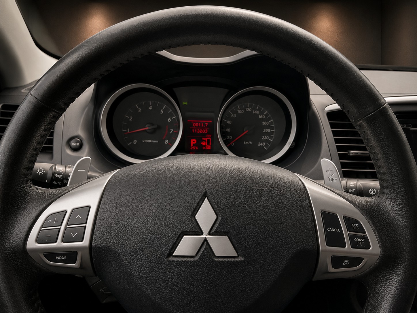 MITSUBISHI Lancer Sportback 1.8 Invite CVT Automat-image-12