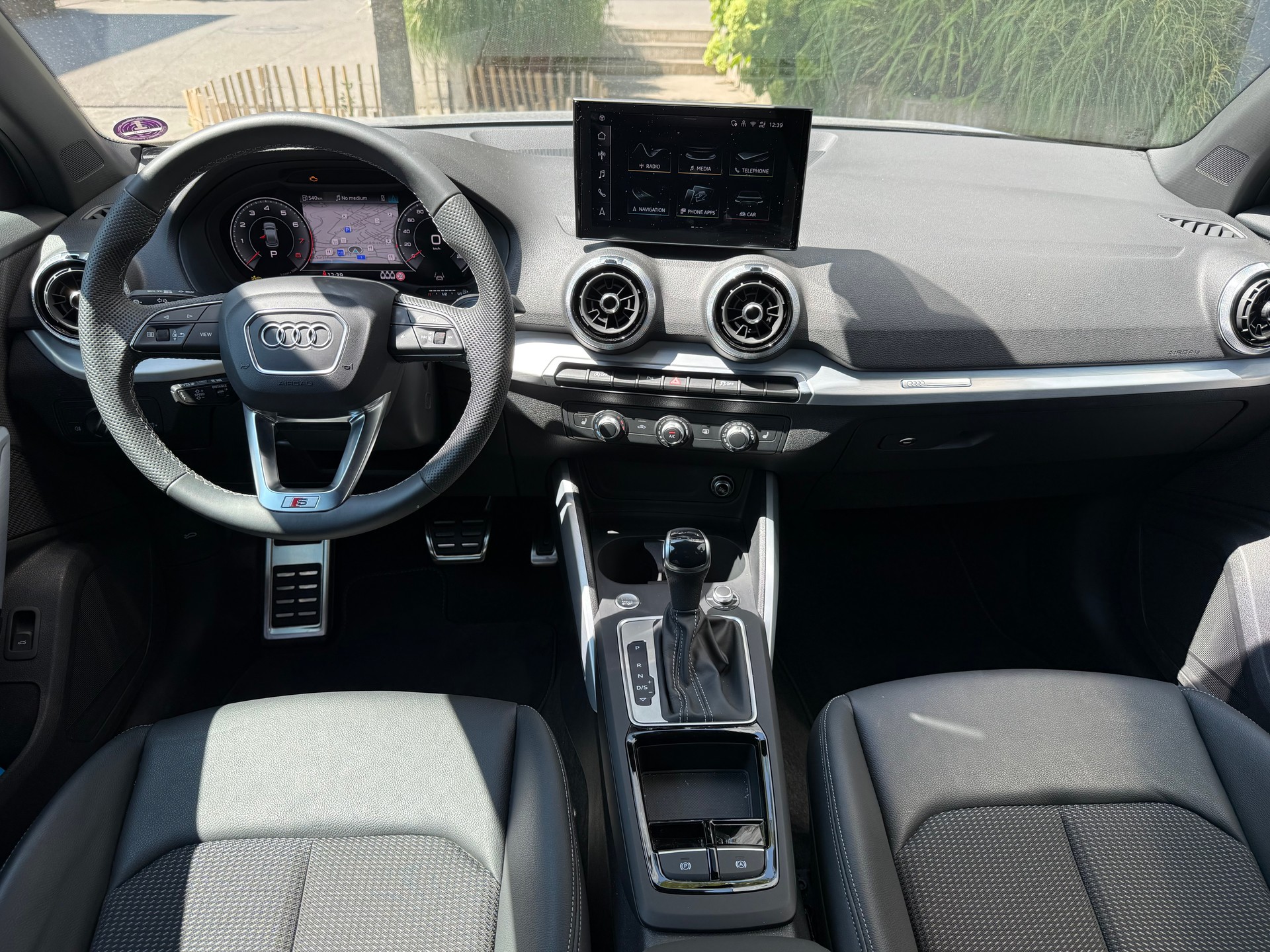 AUDI Q2 35 TFSI S line S-tronic-image-8