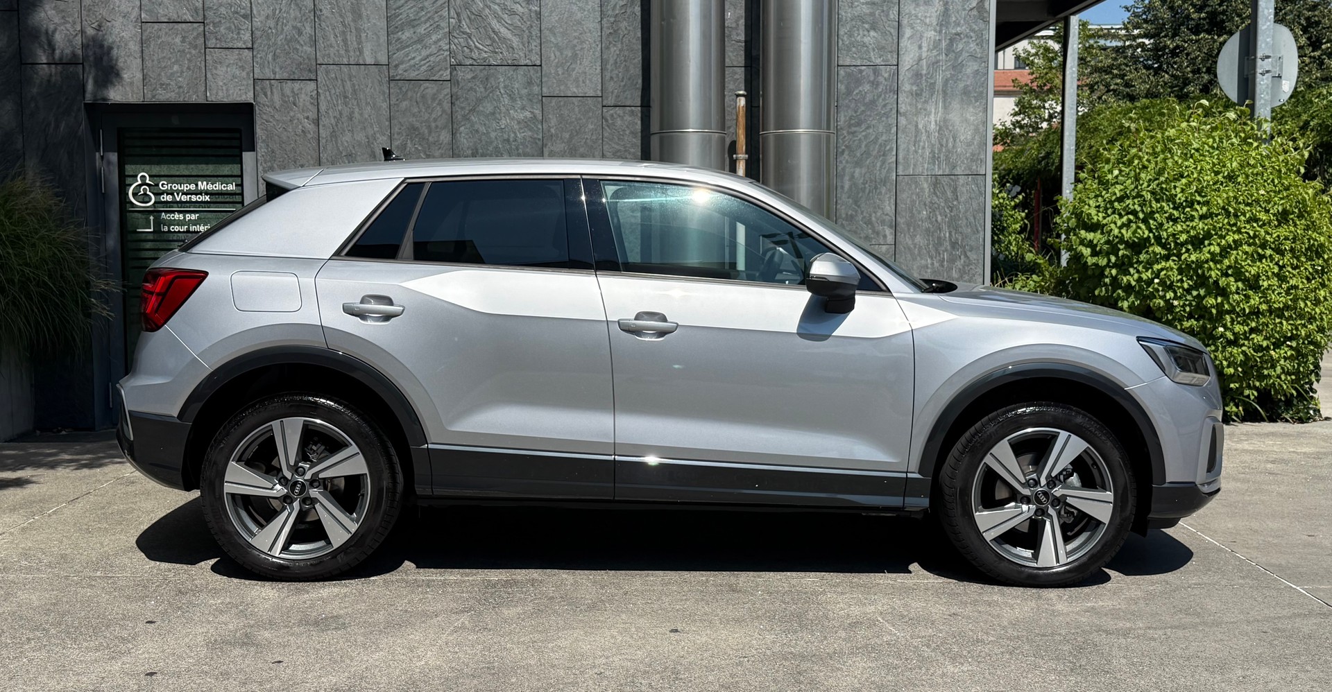 AUDI Q2 35 TFSI S line S-tronic-image-5