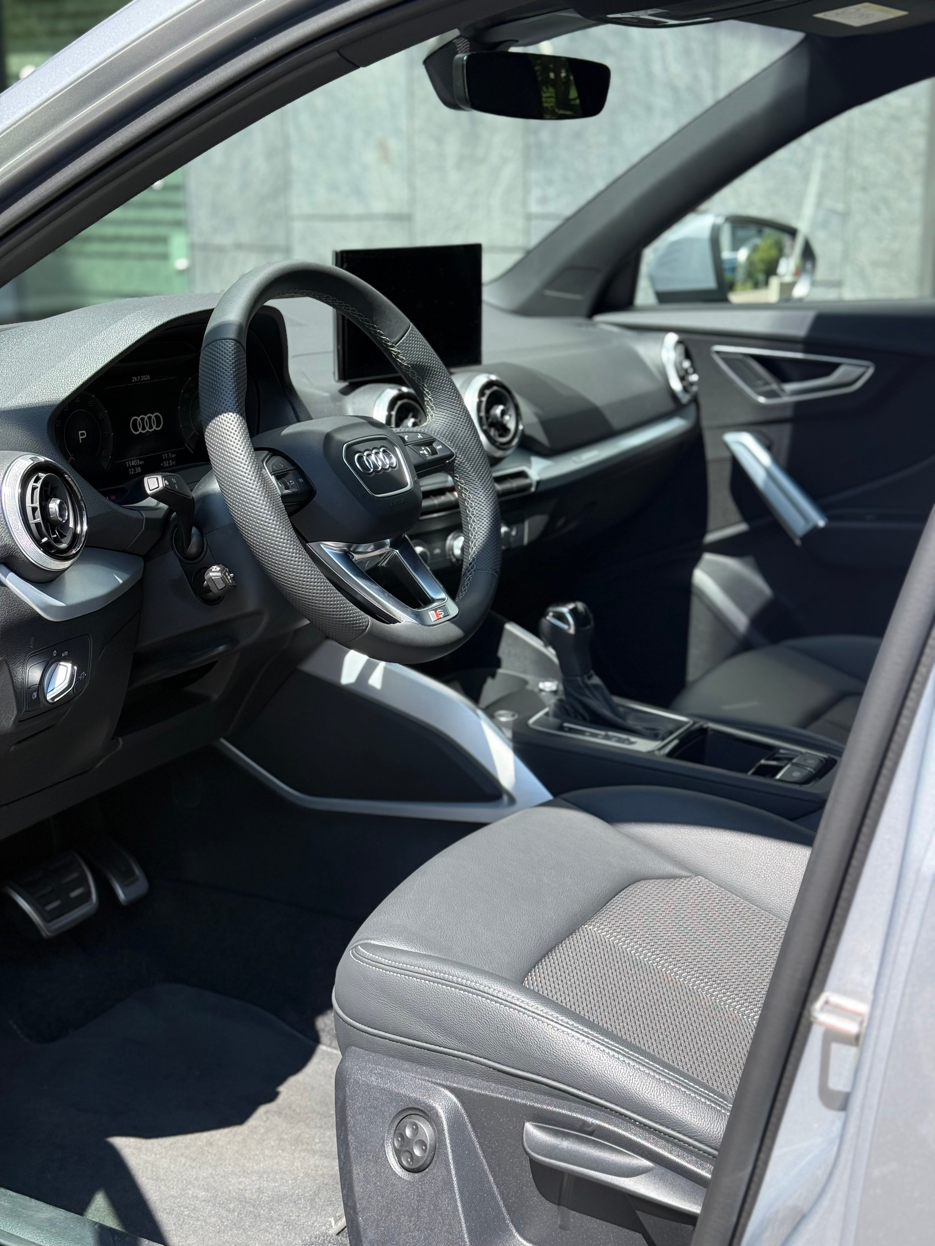 AUDI Q2 35 TFSI S line S-tronic-image-7