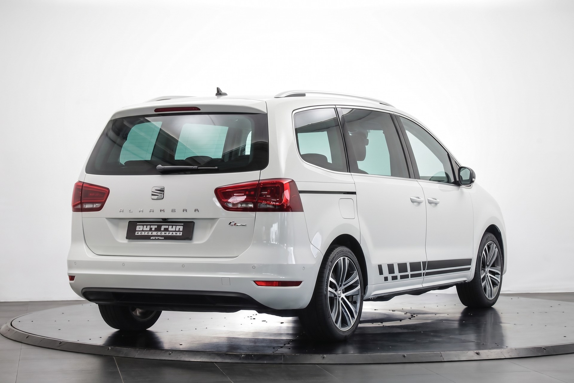 SEAT Alhambra 1.4 TSI FR Line DSG-image-3