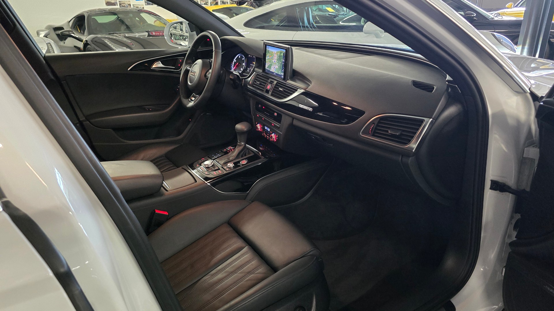 AUDI A6 Avant S Line 3.0 TDI V6 quattro S-tronic-image-21