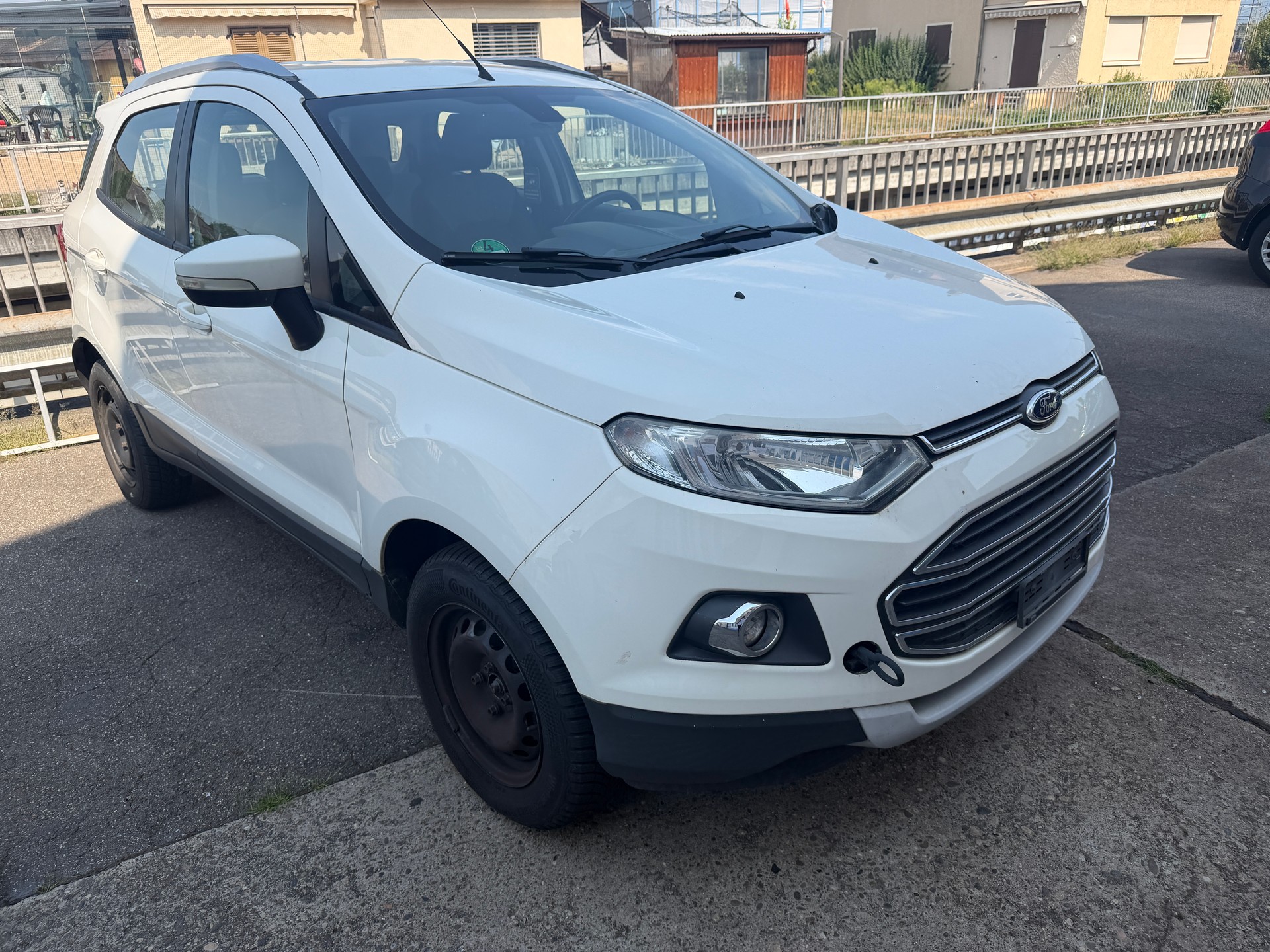 FORD EcoSport 1.0 SCTi Titanium-image-1