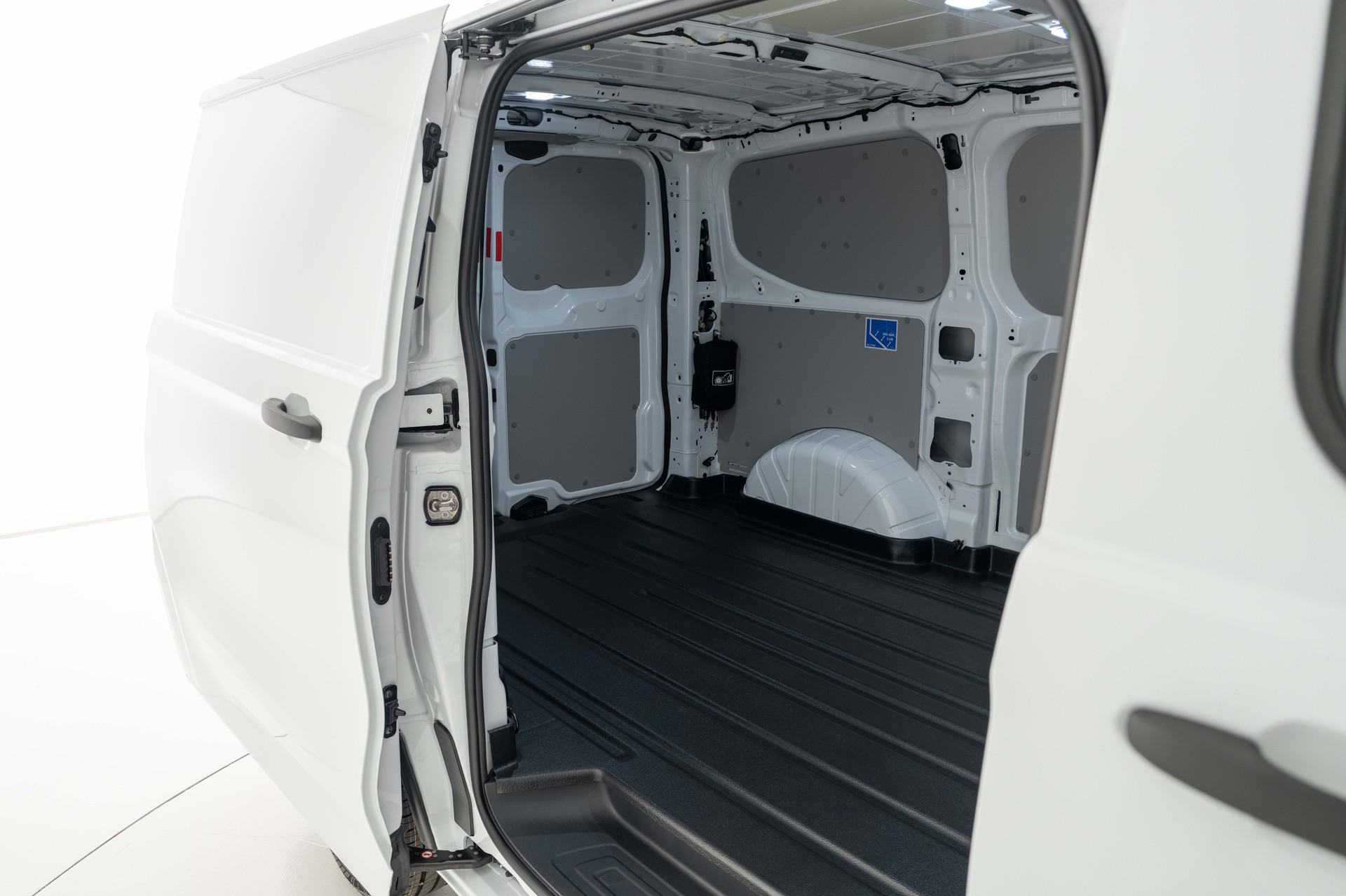 FORD Transit Custom Van 280 L1 2.0 EcoBlue 110PS Trend-image-16