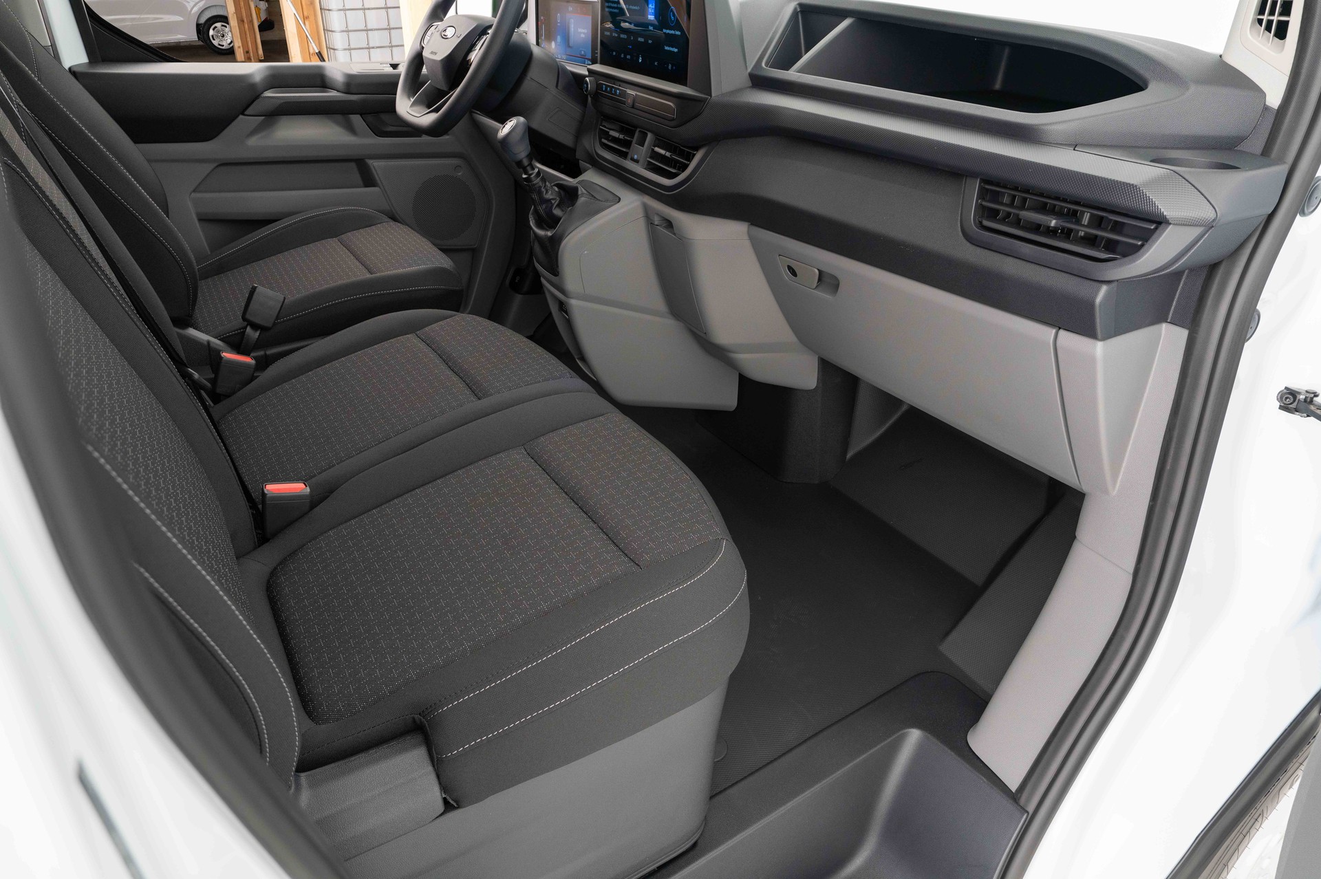 FORD Transit Custom Van 280 L1 2.0 EcoBlue 110PS Trend-image-12
