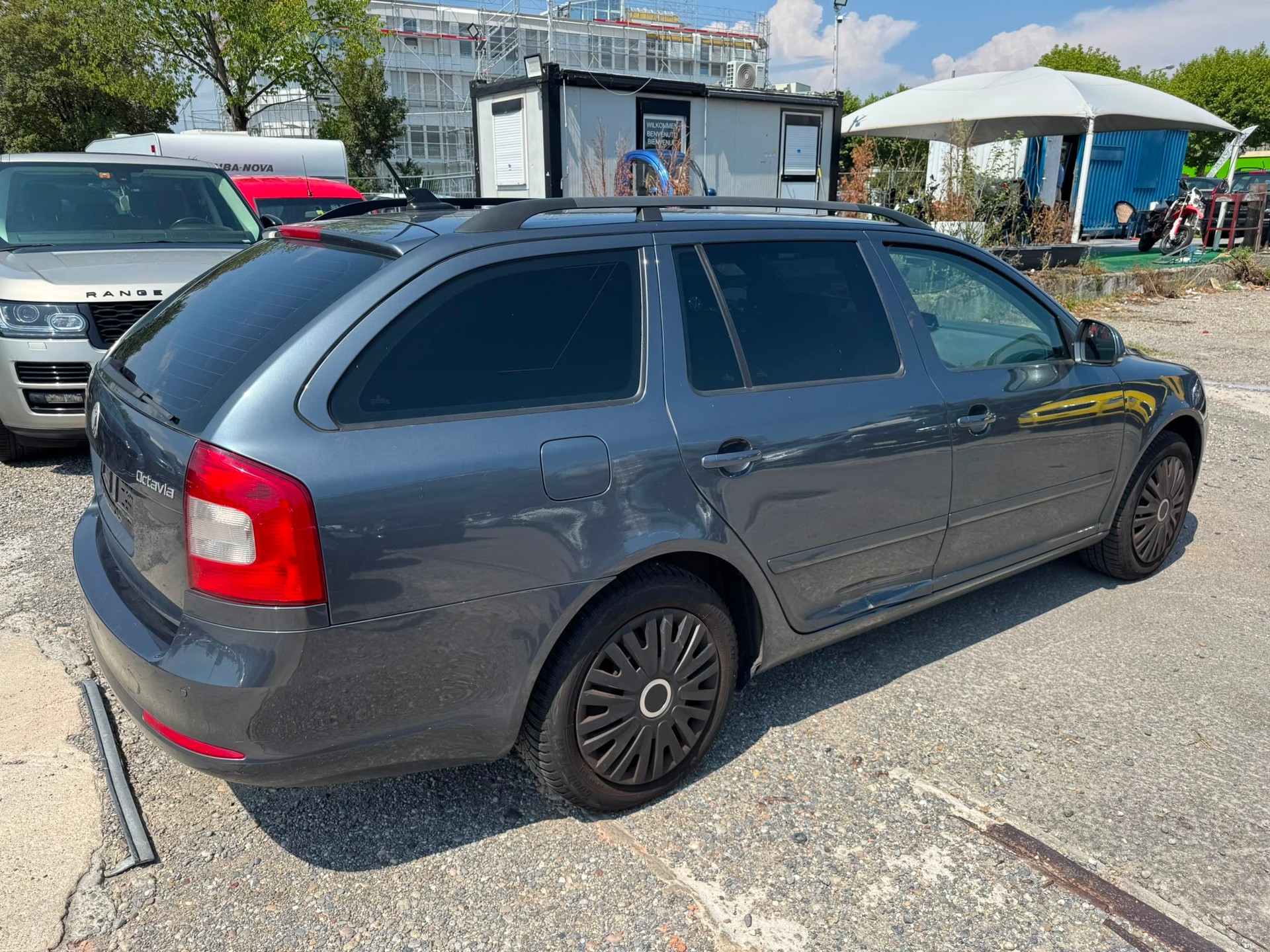 SKODA Octavia Combi 1.9 TDI Elegance DSG-image-8