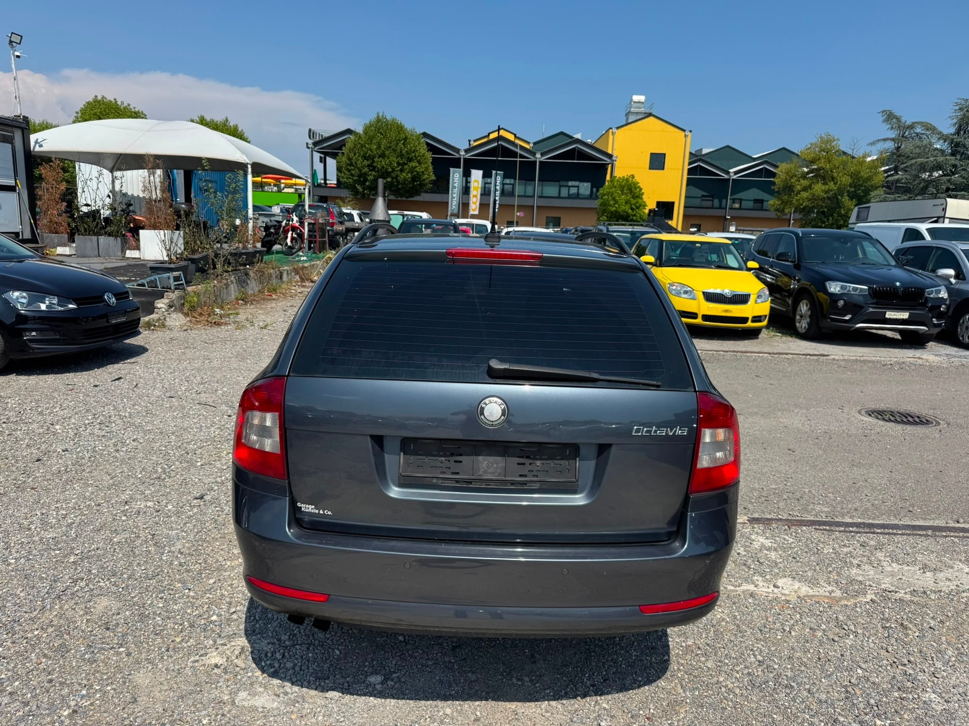 SKODA Octavia Combi 1.9 TDI Elegance DSG-image-3
