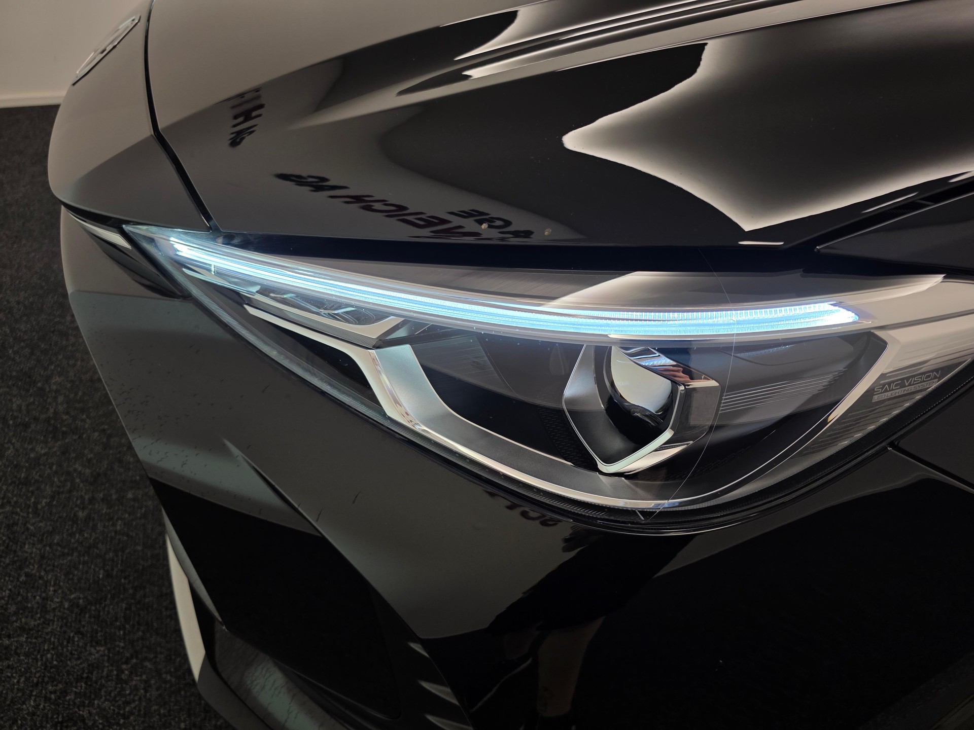 MG ZS 1.5 Hybrid+ Luxury-image-7