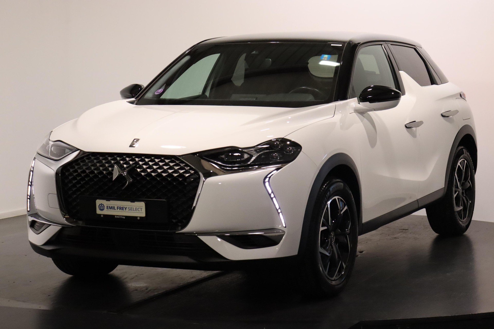 DS AUTOMOBILES 3 Crossback 1.2 PureTech 130 So Chic-image-9