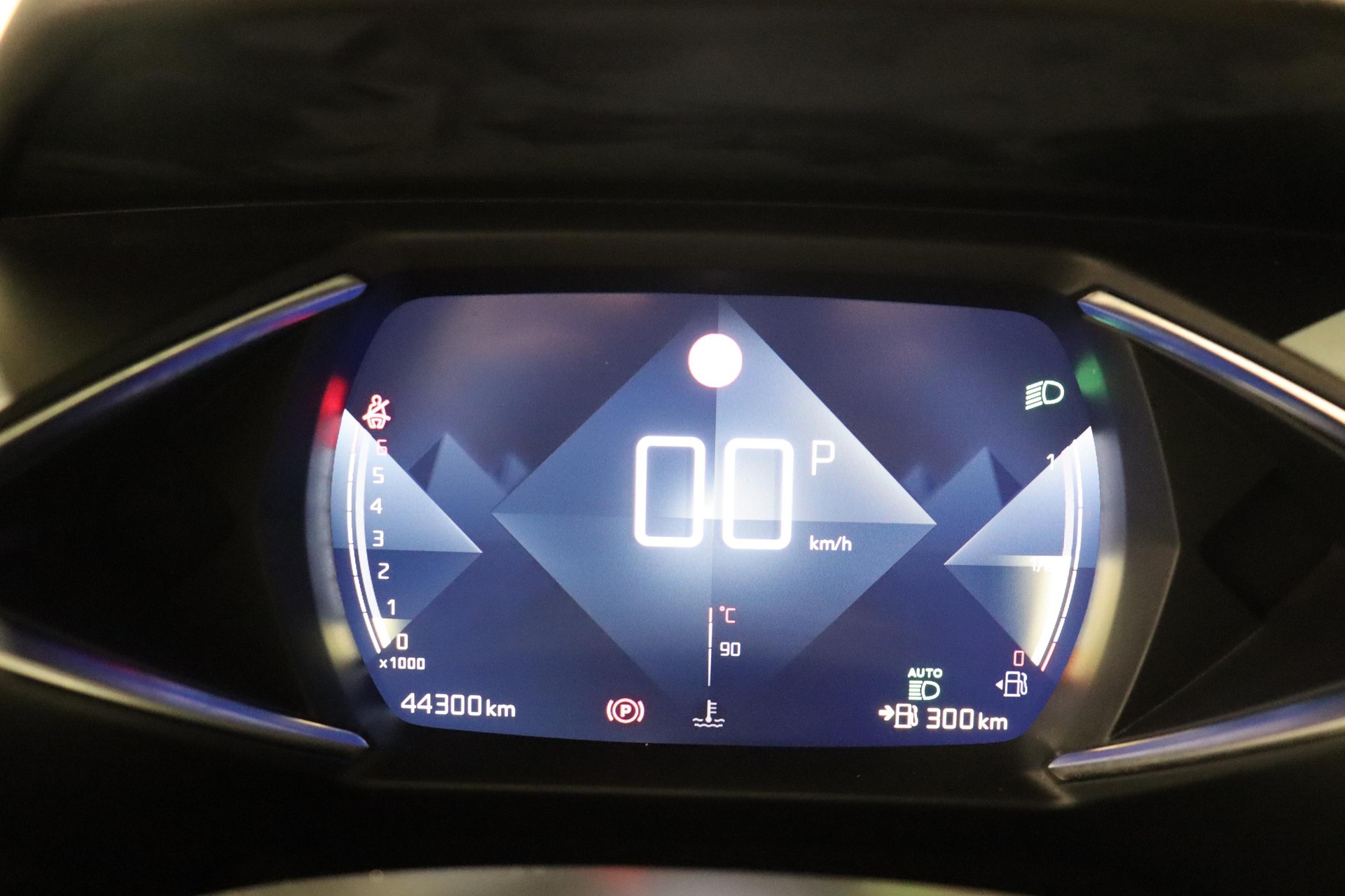 DS AUTOMOBILES 3 Crossback 1.2 PureTech 130 So Chic-image-11