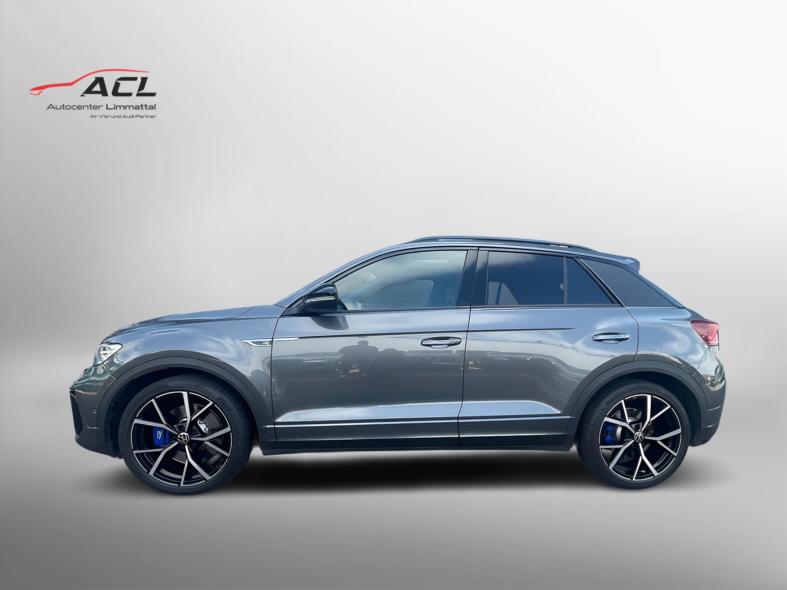 VW T-Roc 2.0 TSI R DSG 4Motion-image-2