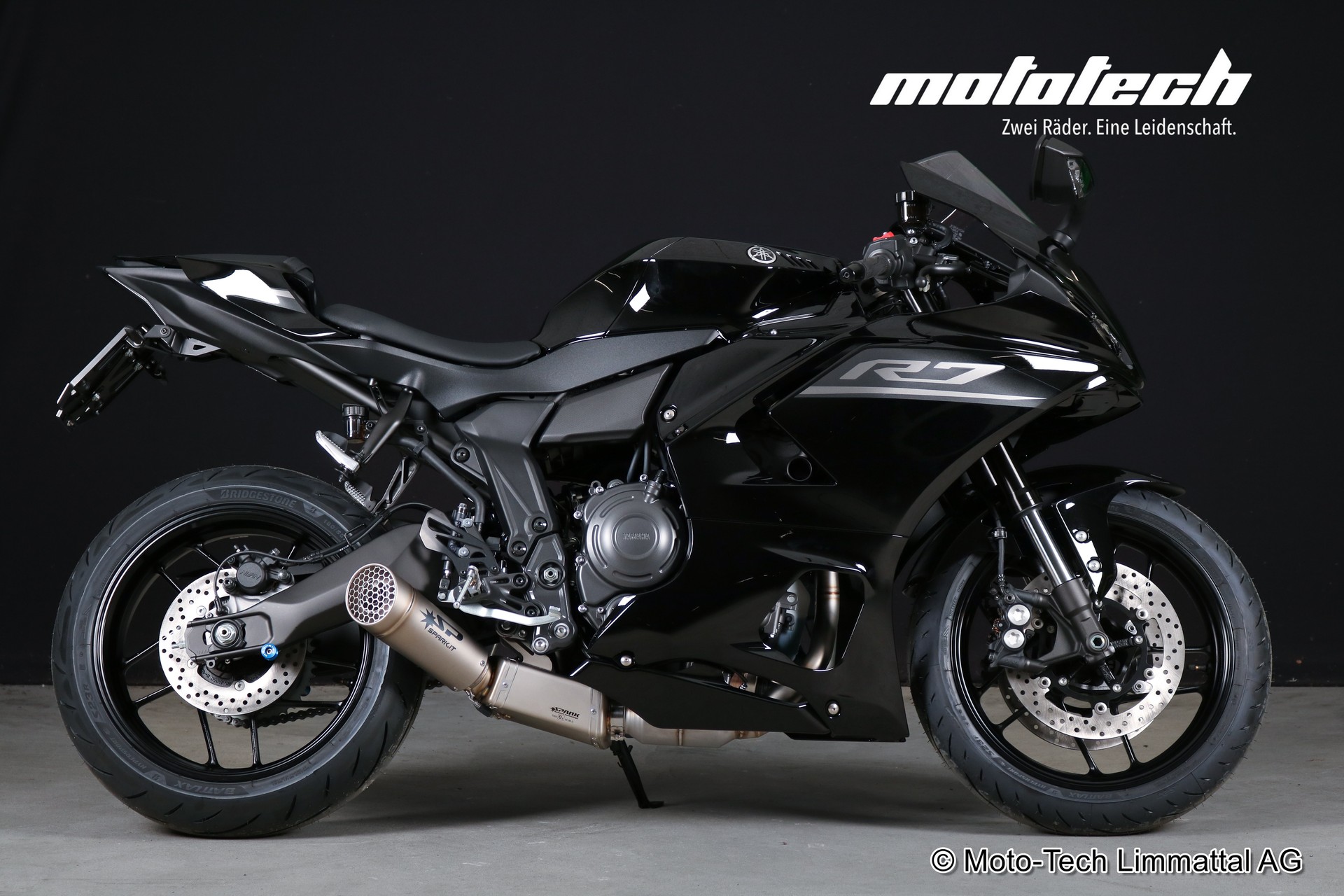 YAMAHA YZF-R7 SPARK | STAGE 1-showroom-element-1