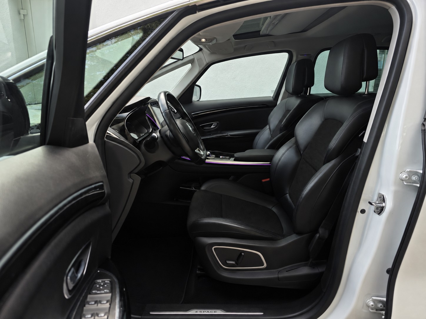 RENAULT Espace 2.0 dCi Intens EDC 6 * CH-Fahrzeug * Frisch ab MFK *-image-7