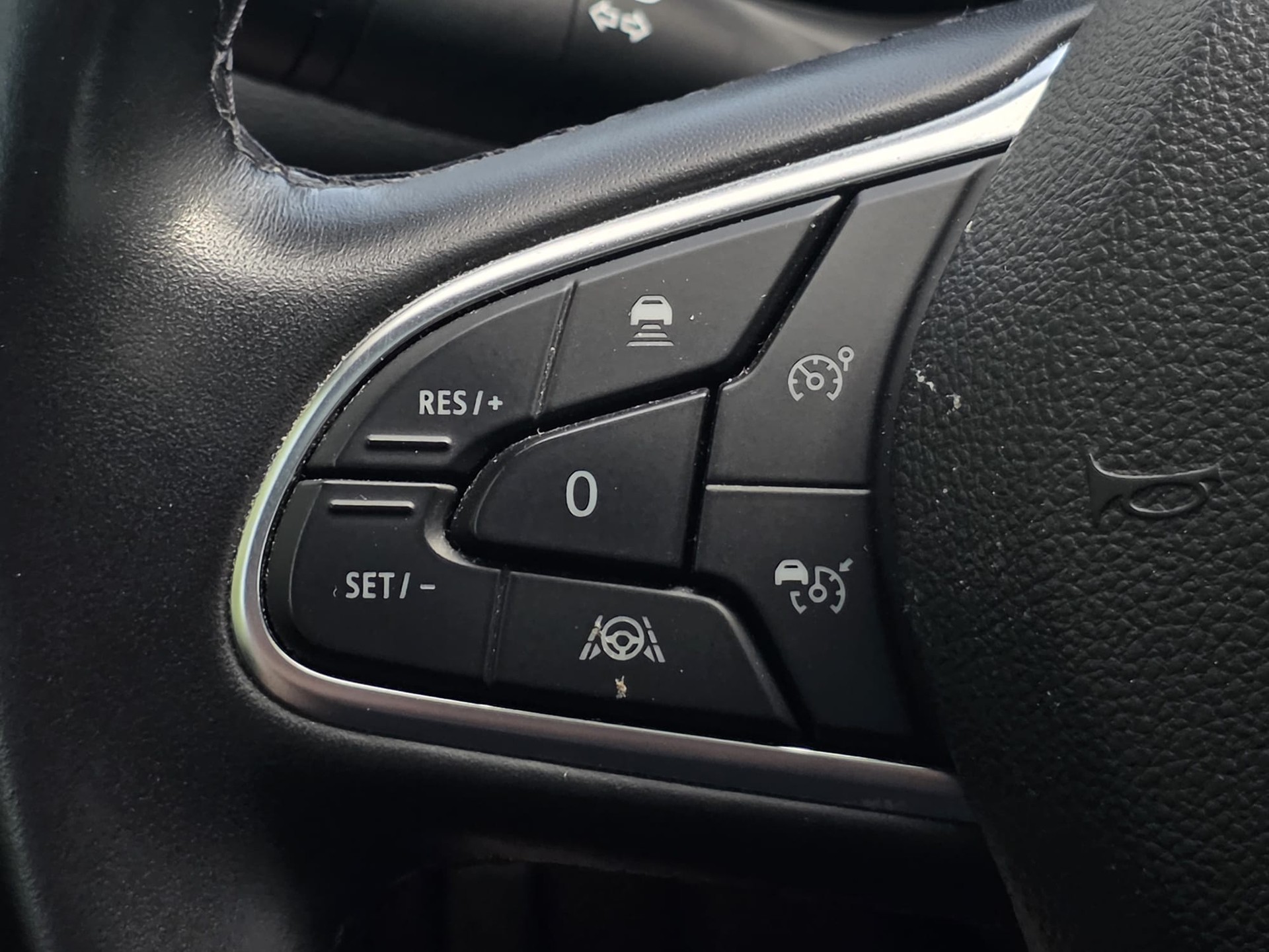 RENAULT Espace 2.0 dCi Intens EDC 6 * CH-Fahrzeug * Frisch ab MFK *-image-13