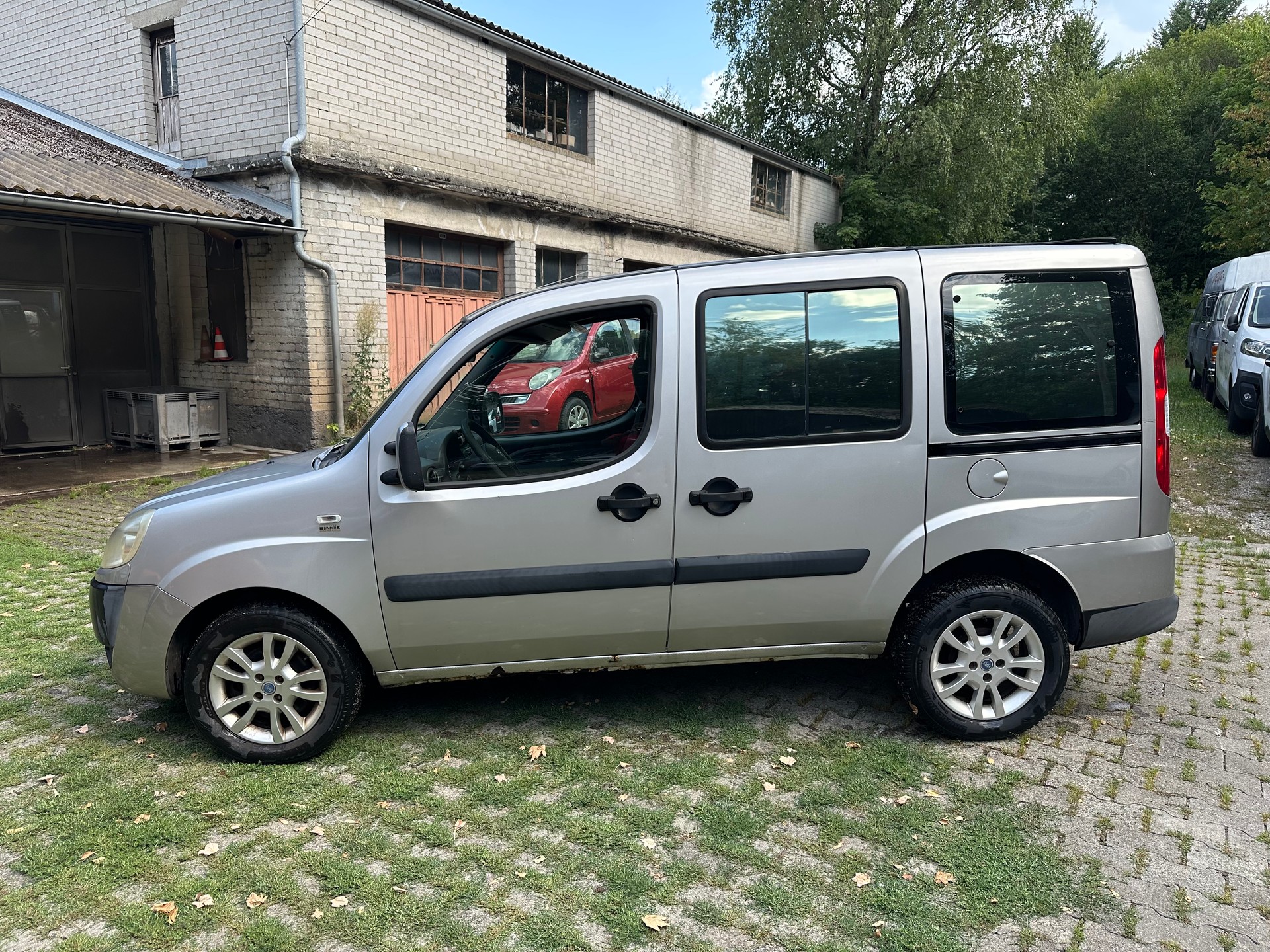 FIAT Doblò 1.9 JTD Dynamic FIXPREIS-image-0