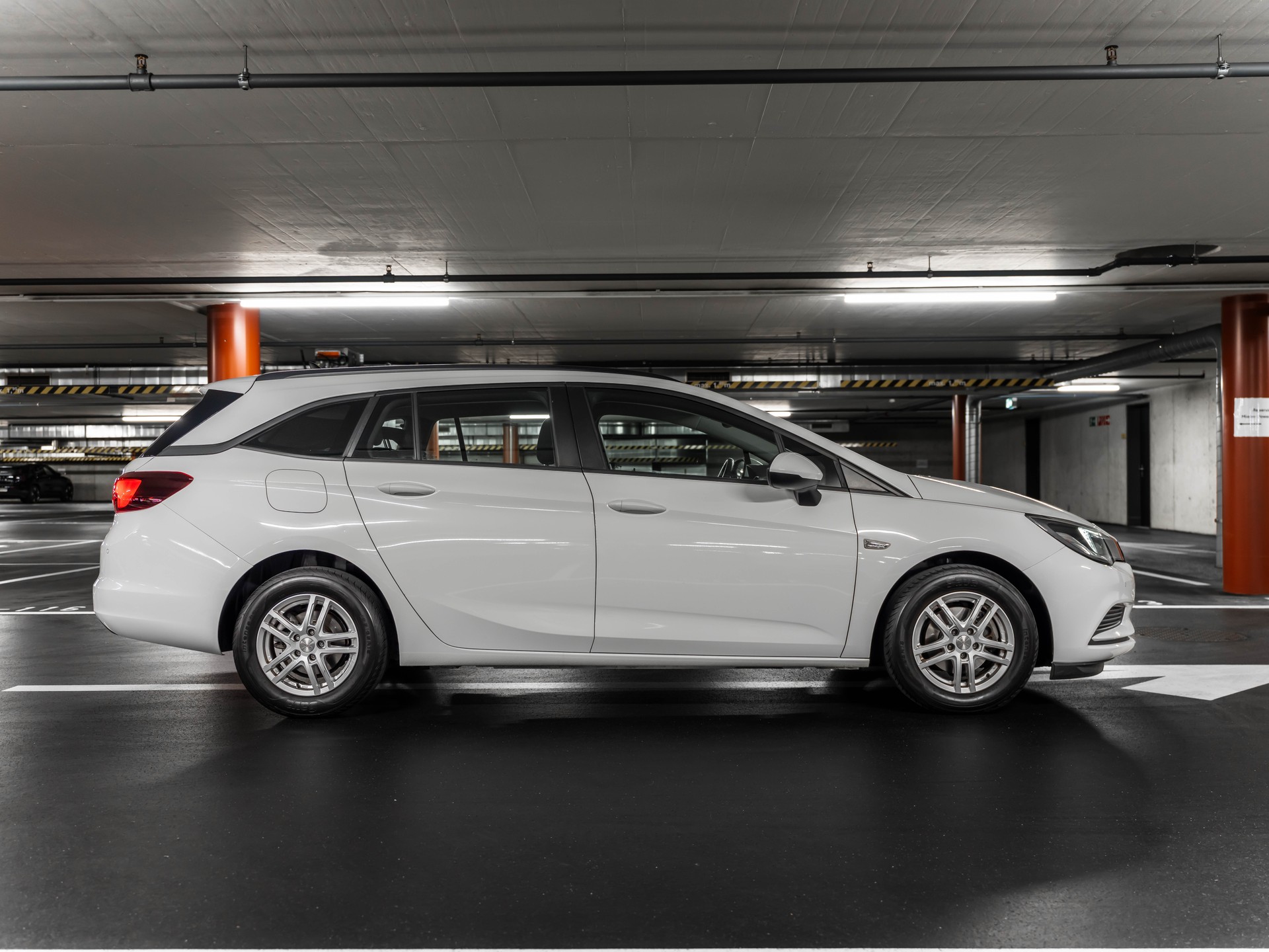 OPEL Astra Sports Tourer 1.6 CDTi ecoF Enjoy-image-11