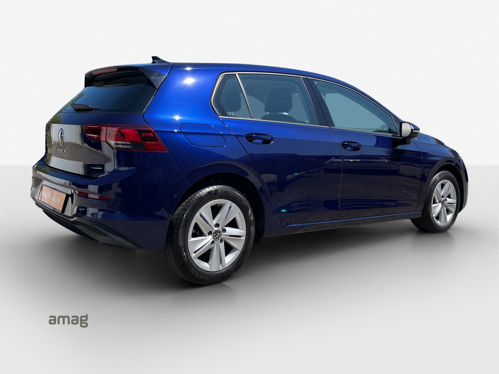 VW Golf 1.5 TSI ACT Life-image-4