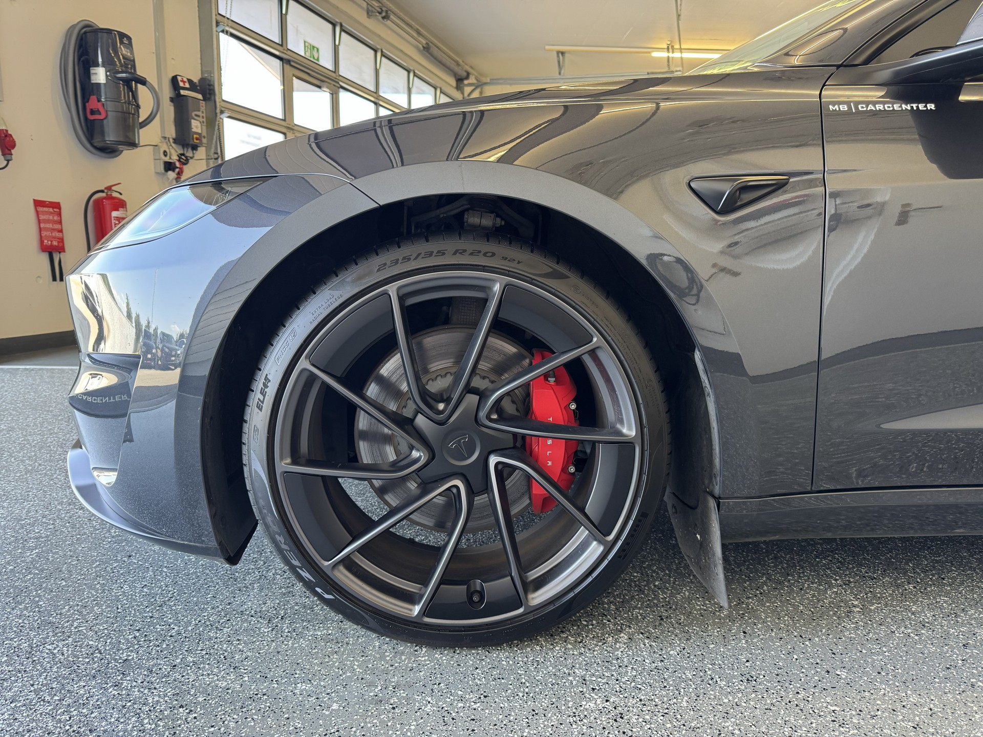 TESLA Model 3 Dual Motor Performance AWD-image-2