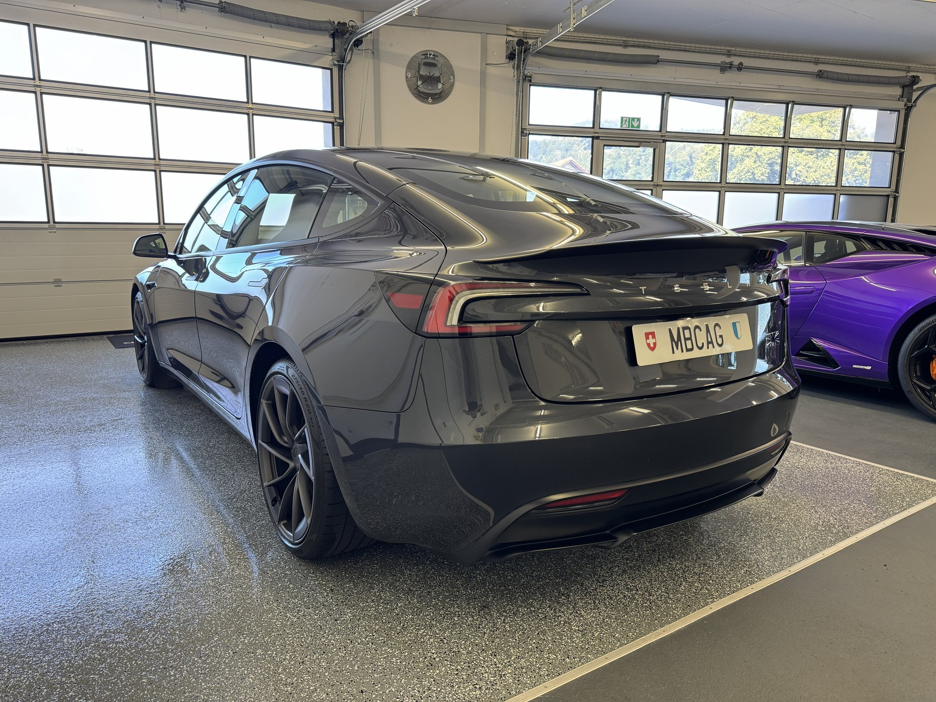 TESLA Model 3 Dual Motor Performance AWD-image-3