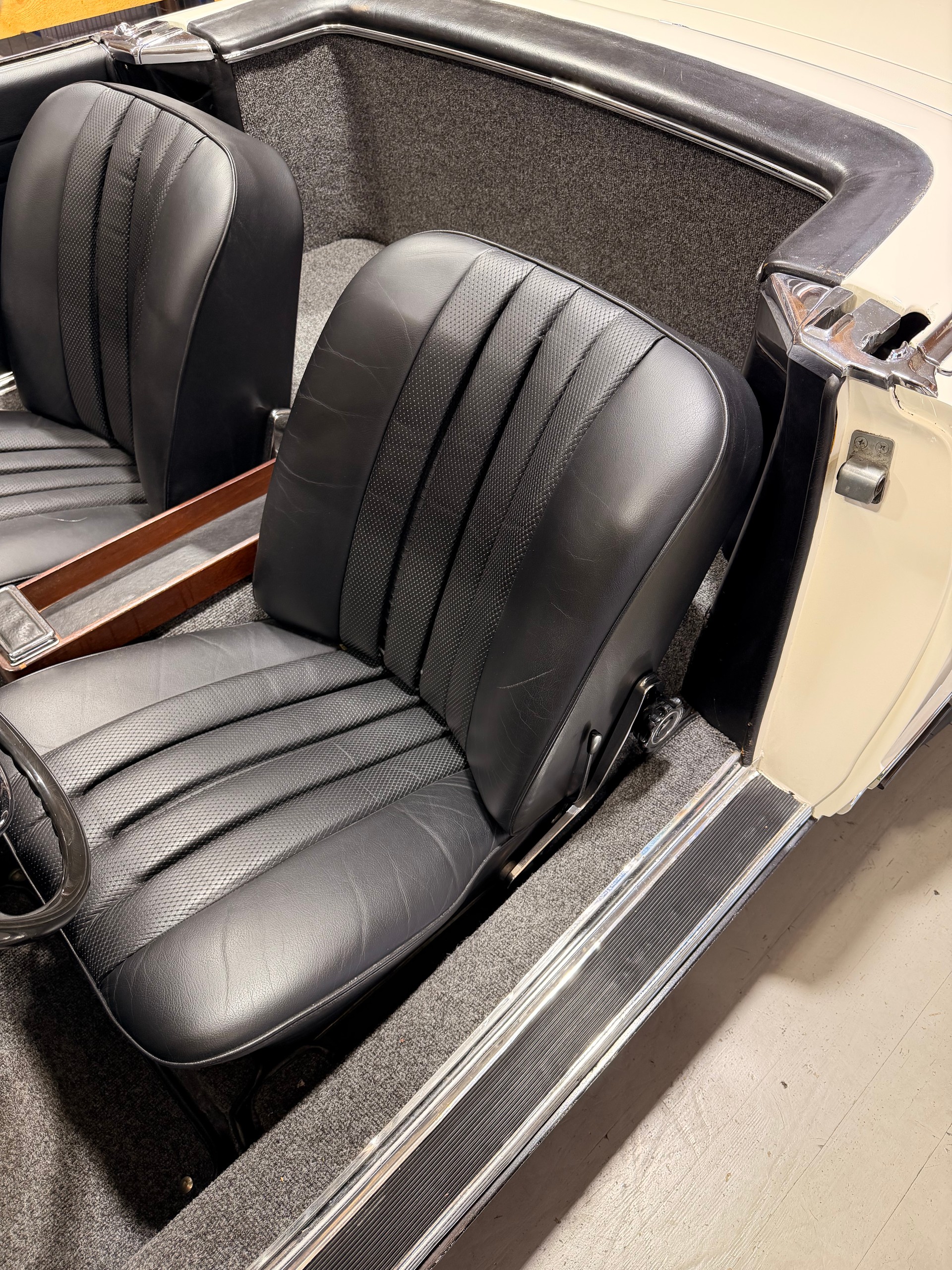 MERCEDES-BENZ 280 SL Pagode VETERAN-image-10