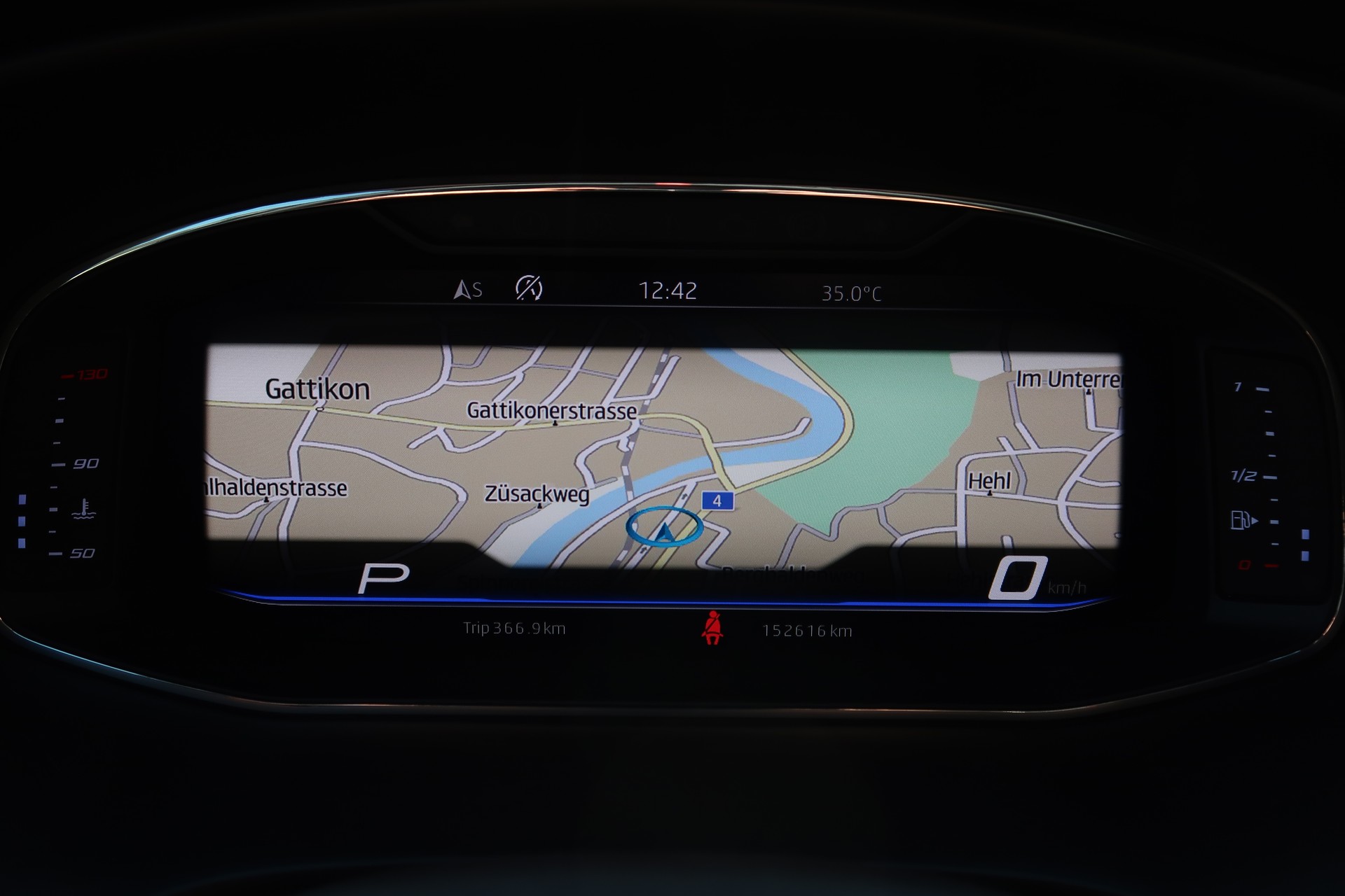 SEAT Leon ST 2.0 TSI Cupra 300 4 Drive DSG-image-9