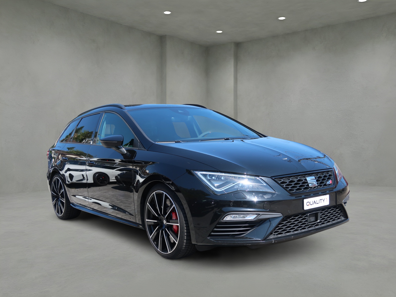 SEAT Leon ST 2.0 TSI Cupra 300 4 Drive DSG-image-2
