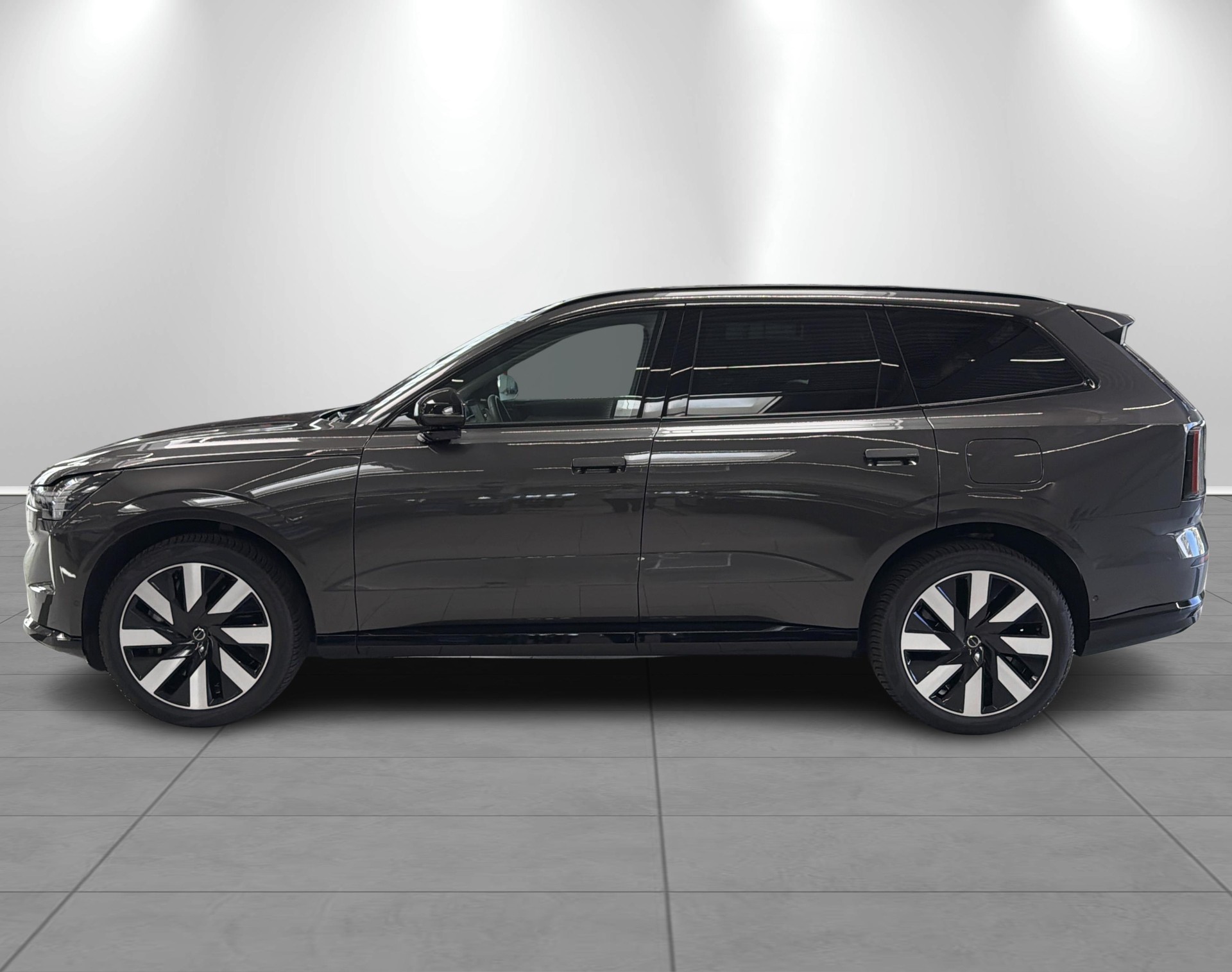 VOLVO EX90 Twin Plus AWD-image-1