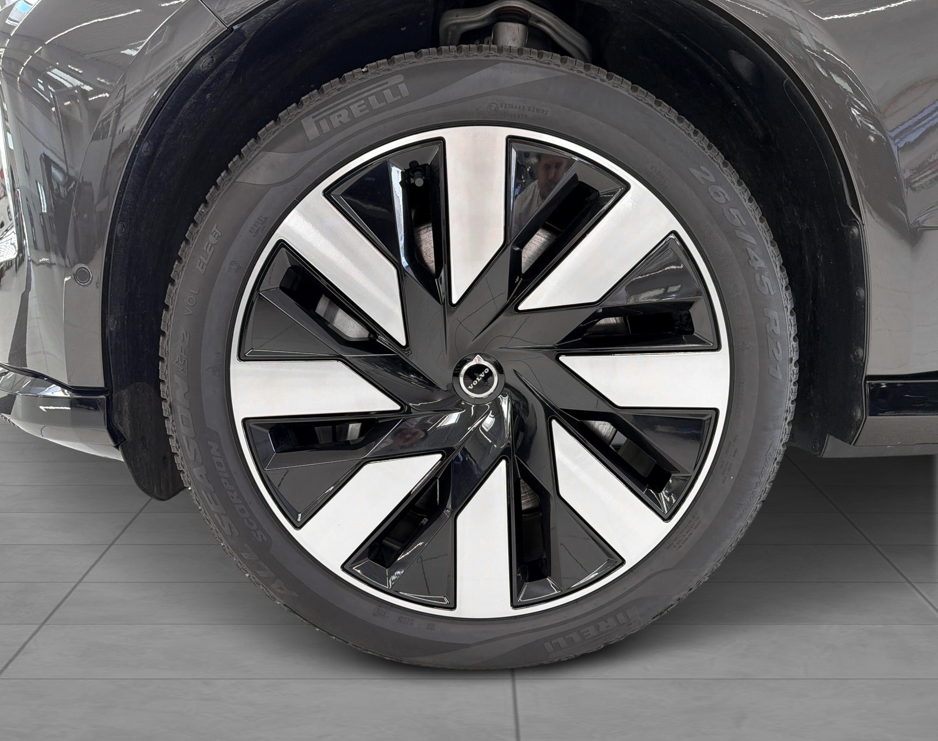VOLVO EX90 Twin Plus AWD-image-10