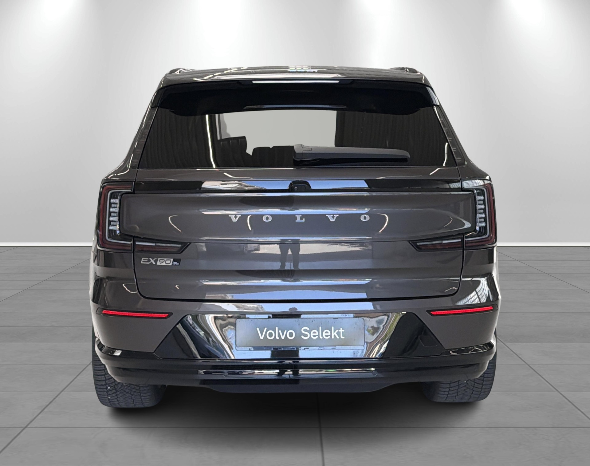 VOLVO EX90 Twin Plus AWD-image-9