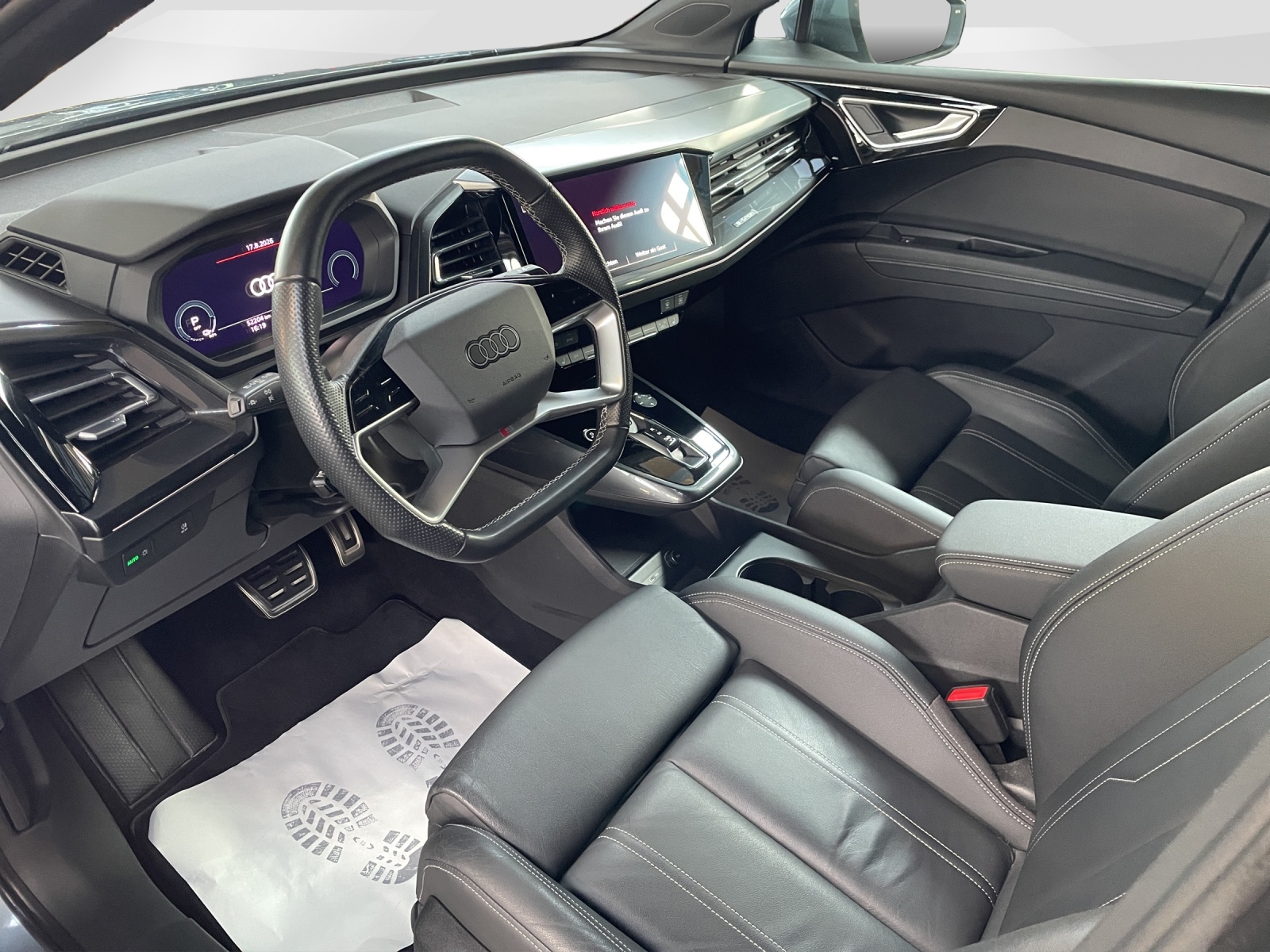 AUDI Q4 e-tron S-Line 50 quattro-image-6