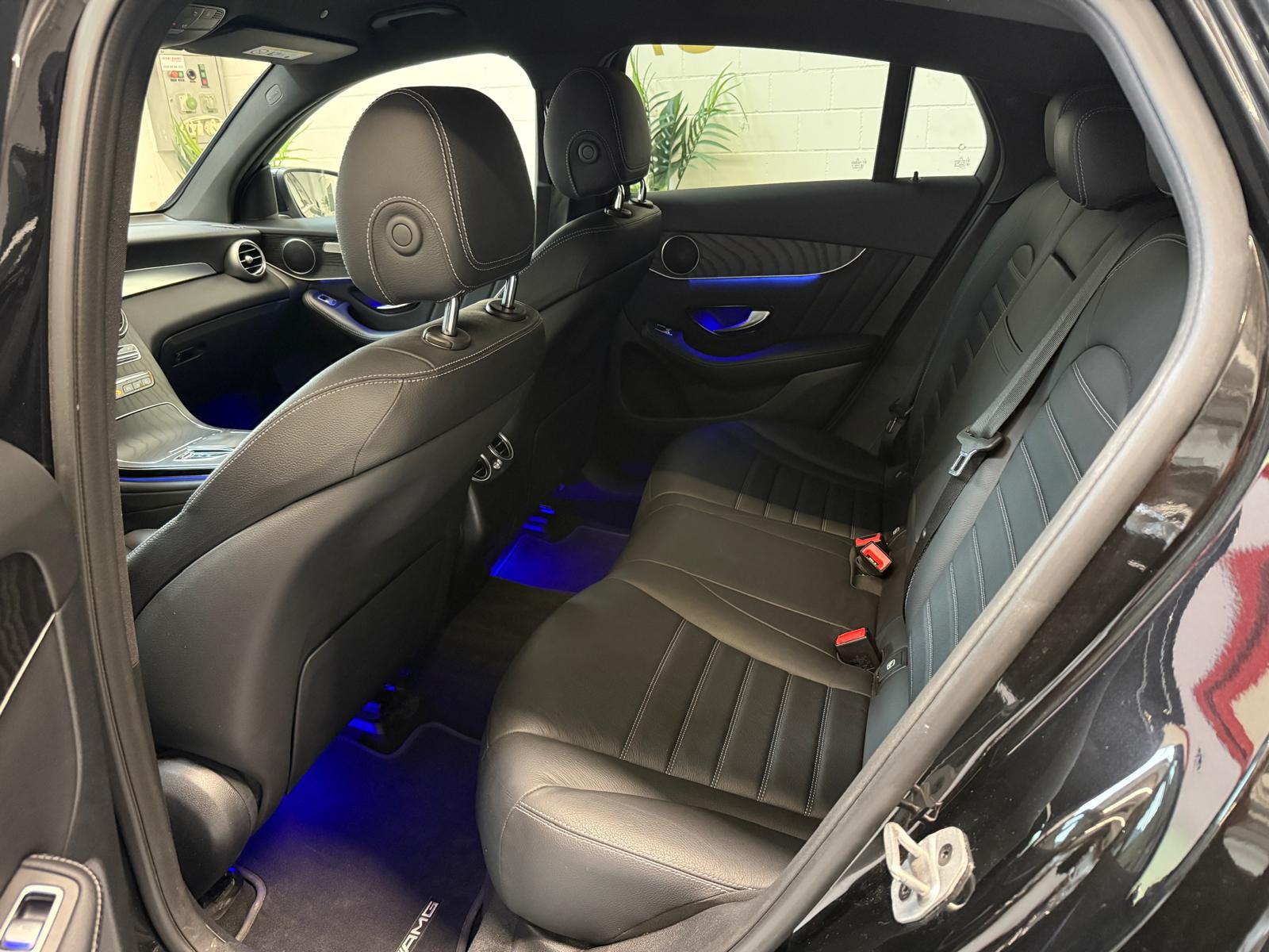MERCEDES-BENZ GLC Coupé 300 e AMG Line 9G-Tronic-image-11