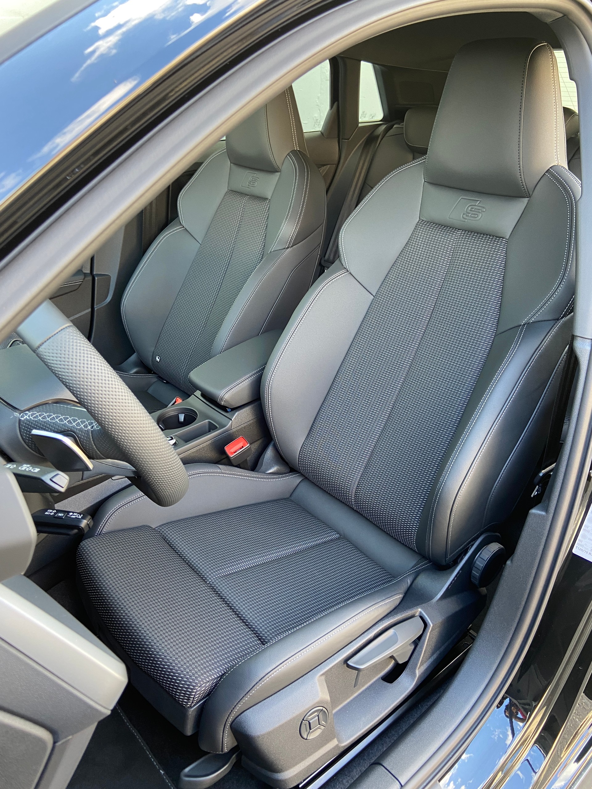 AUDI A3 allstreet TFSI quattro S tronic S-Line-image-6