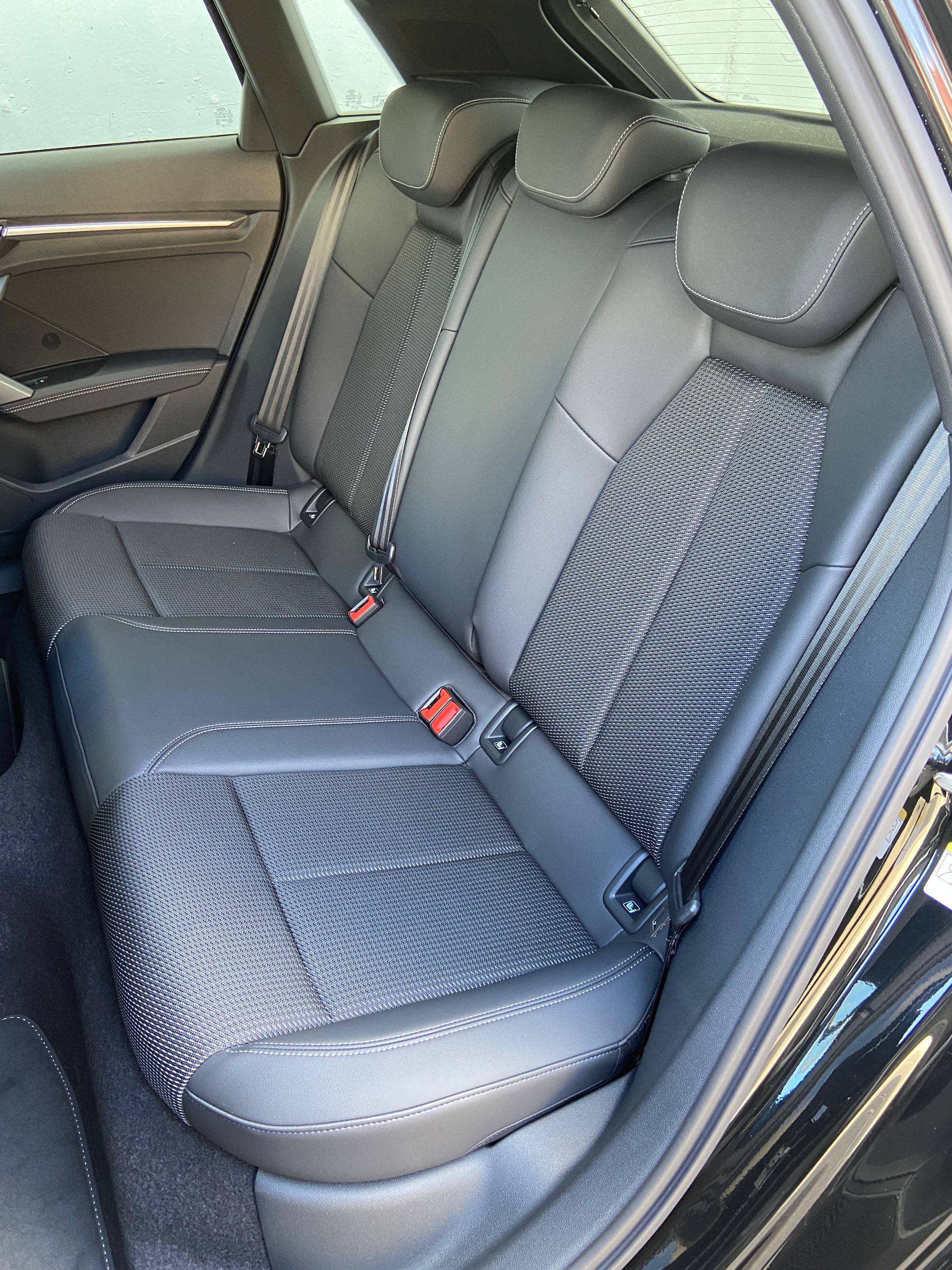 AUDI A3 allstreet TFSI quattro S tronic S-Line-image-7