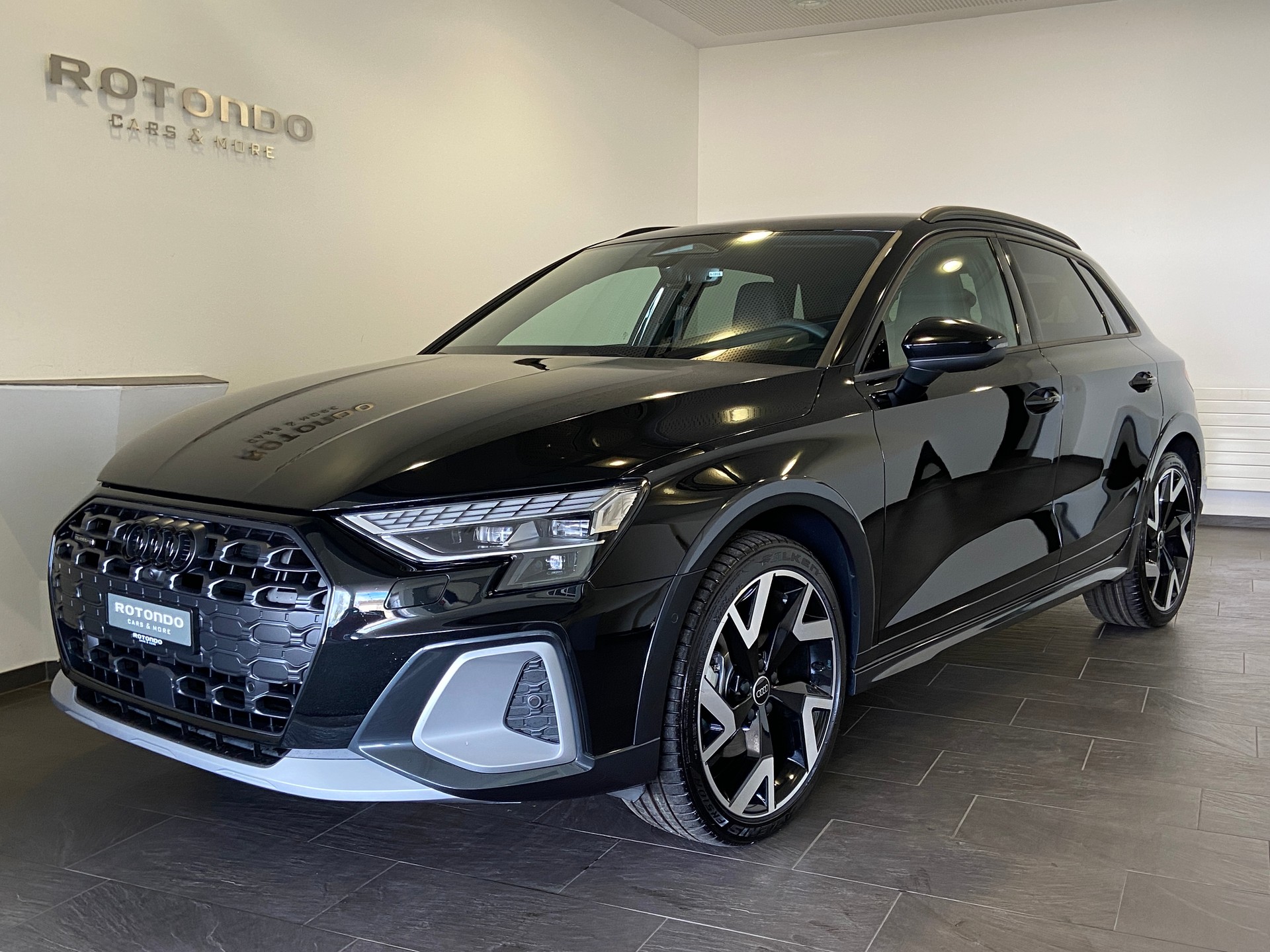 AUDI A3 allstreet TFSI quattro S tronic S-Line-image-0