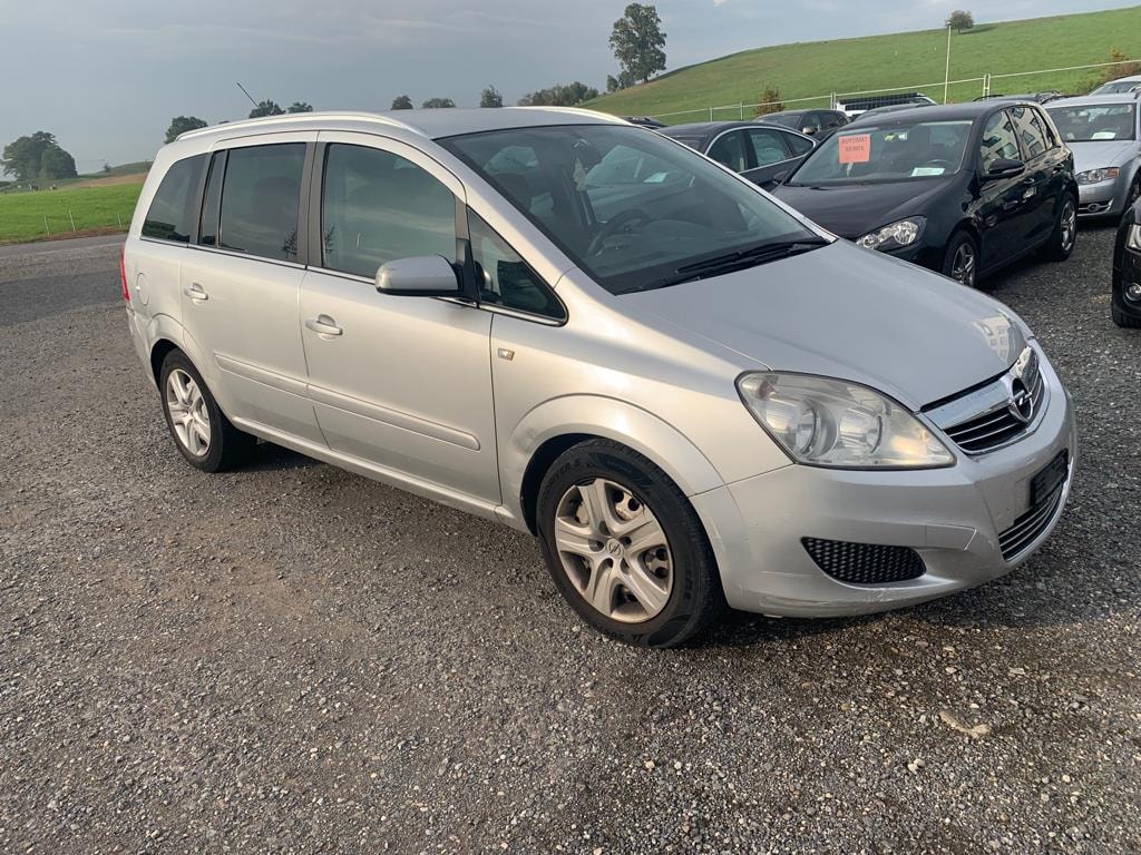 OPEL Zafira 2.2i 16V Sport-image-0