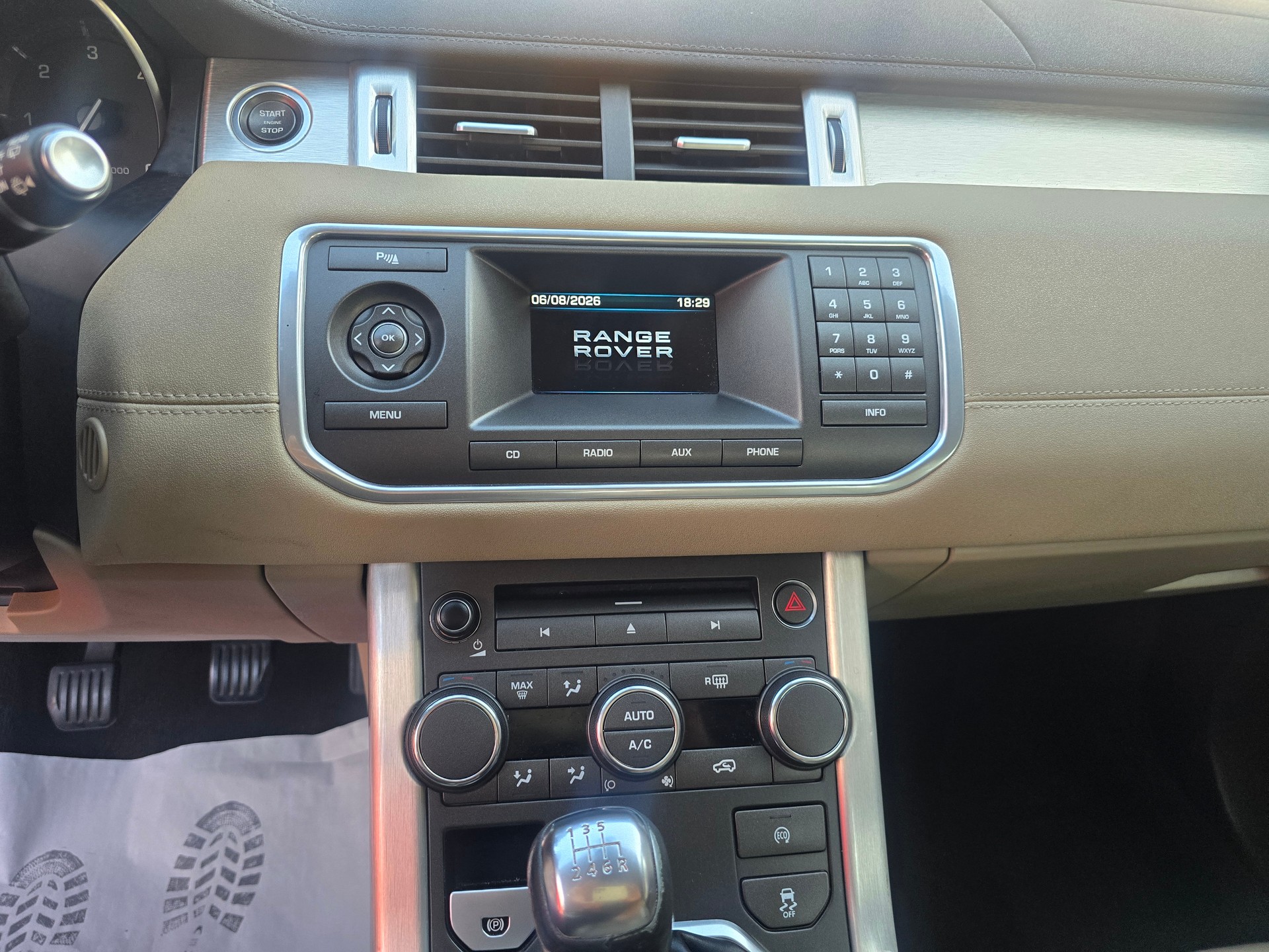 LAND ROVER Range Rover Evoque 2.0 TD4 SE-image-17