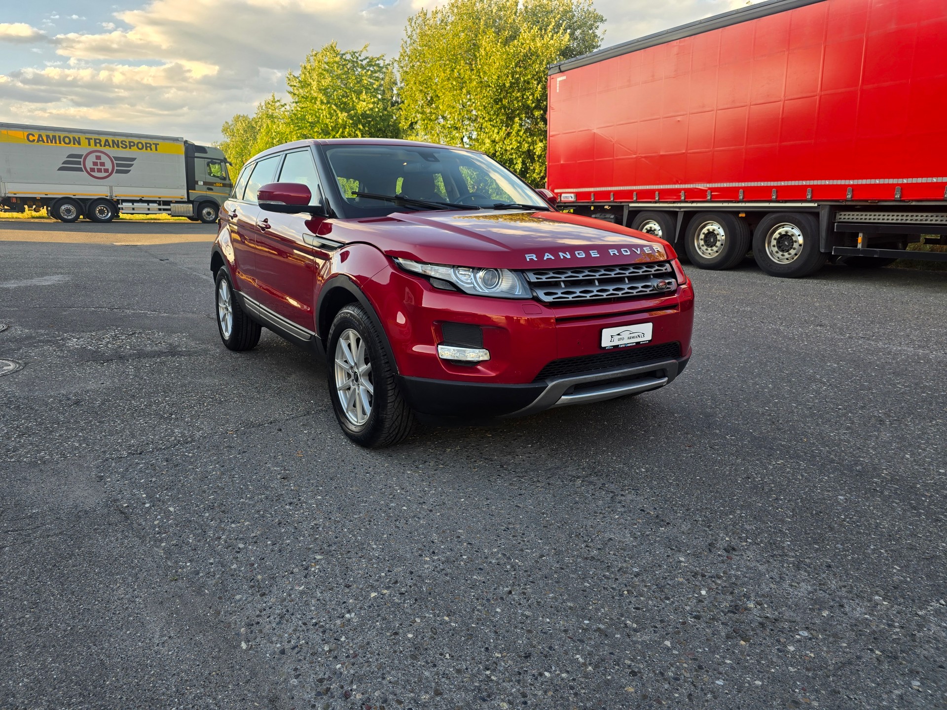 LAND ROVER Range Rover Evoque 2.0 TD4 SE-showroom-element-1