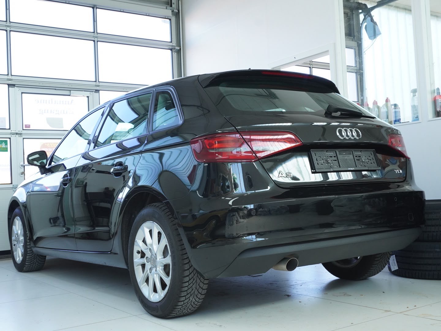 AUDI A3 Sportback 1.6 TDI Attraction S-tronic-image-1