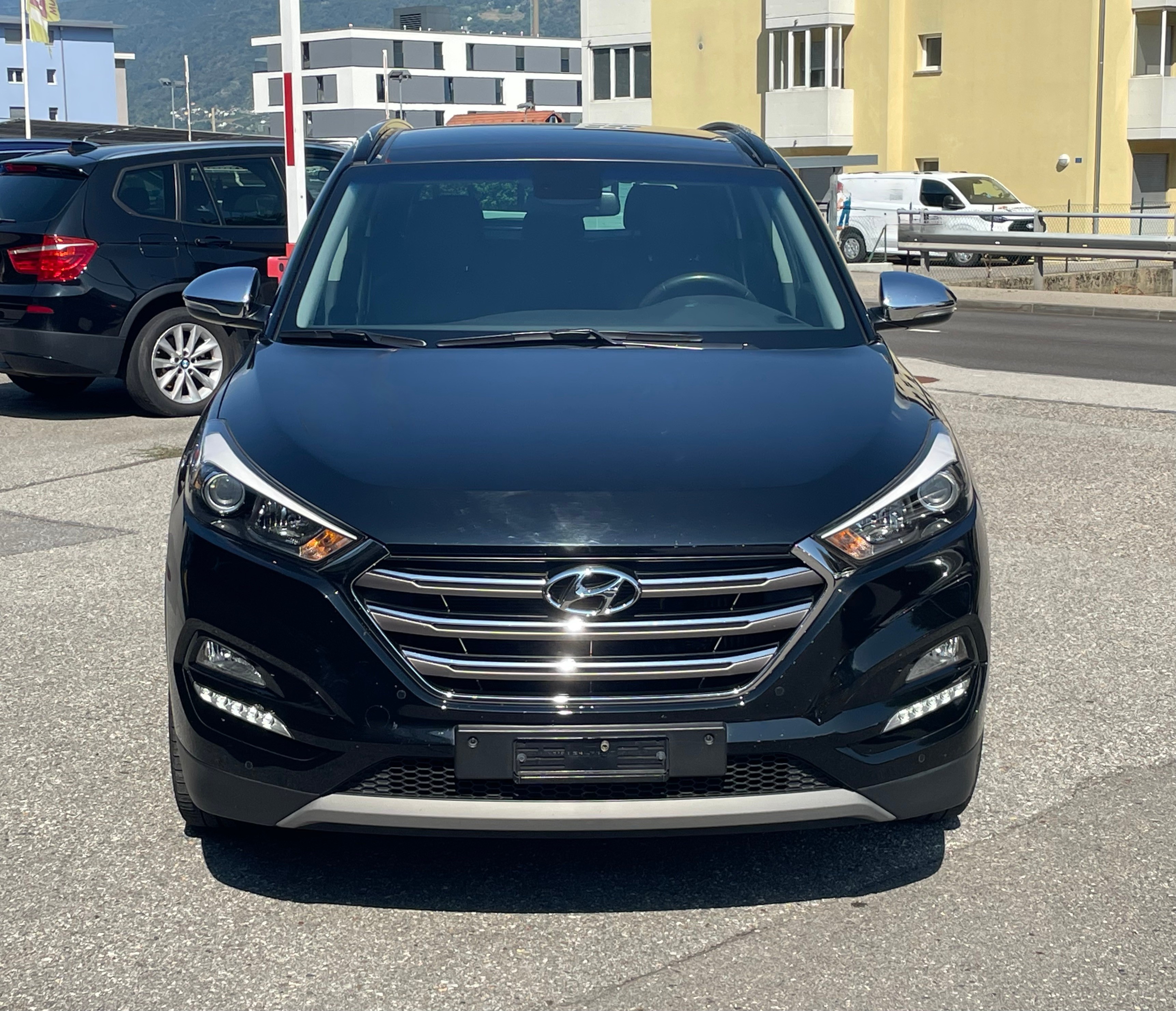 Car photo