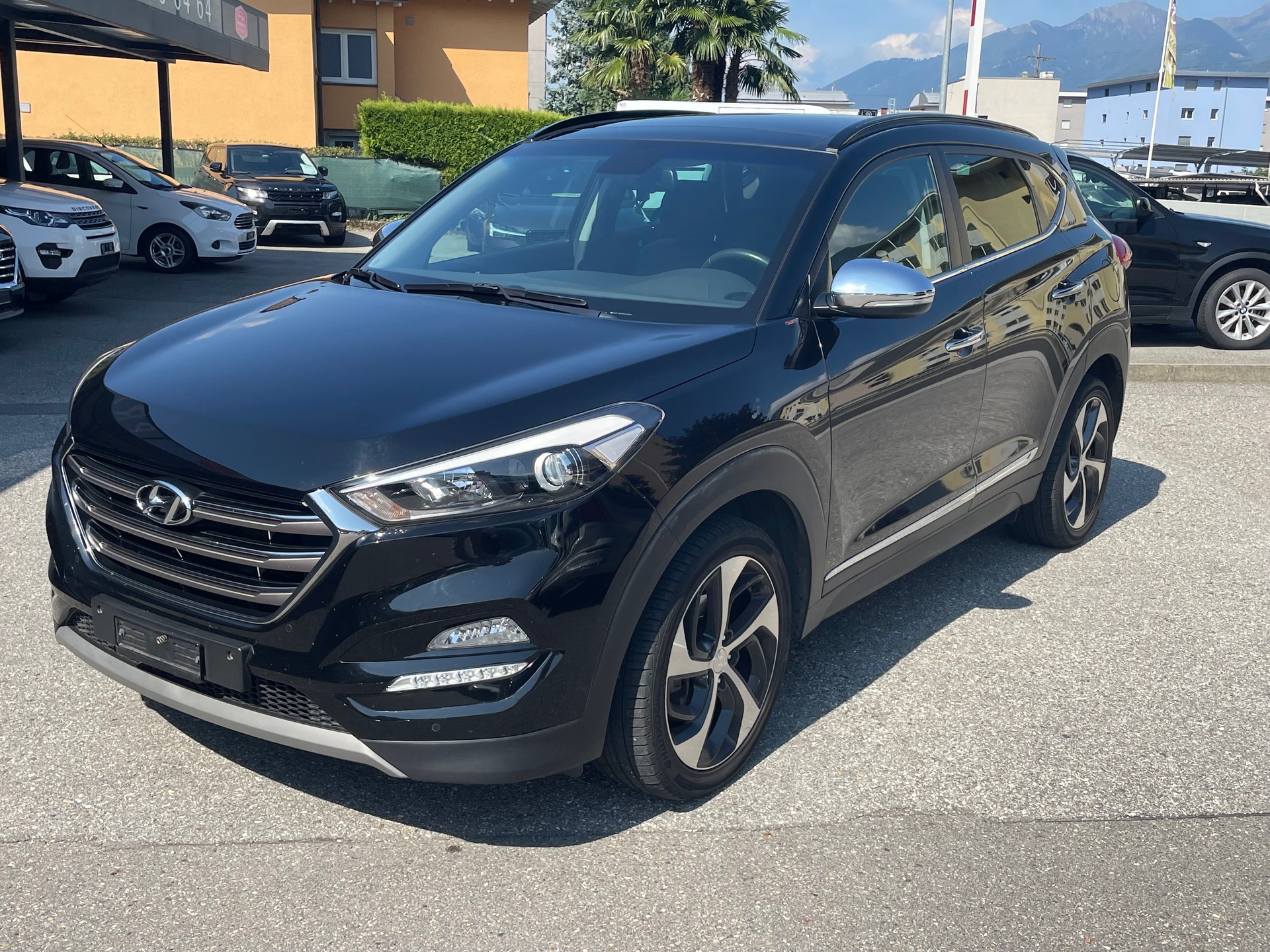 HYUNDAI Tucson 2.0 CRDI Vertex 4WD Automatic-image-1