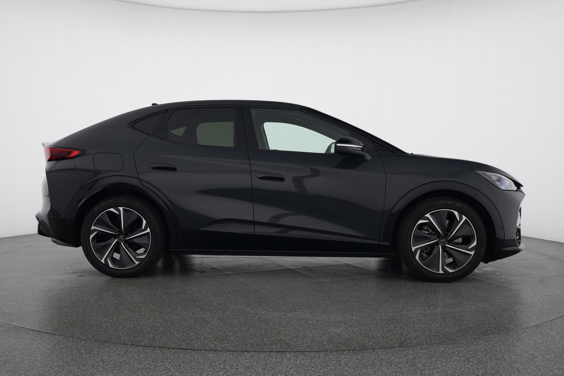 CUPRA Tavascan Type 8 77 kWh VZ-image-6