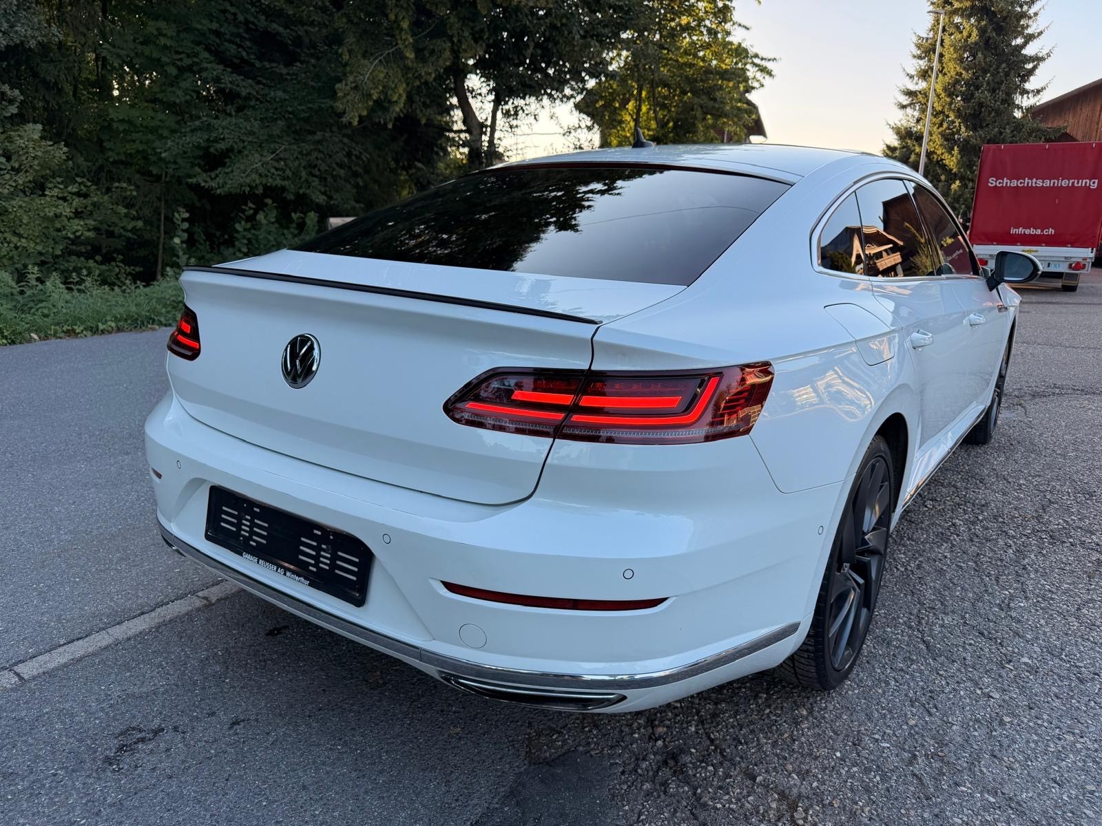 VW Arteon 2.0 TSI BMT R-Line 4Motion DSG-image-2